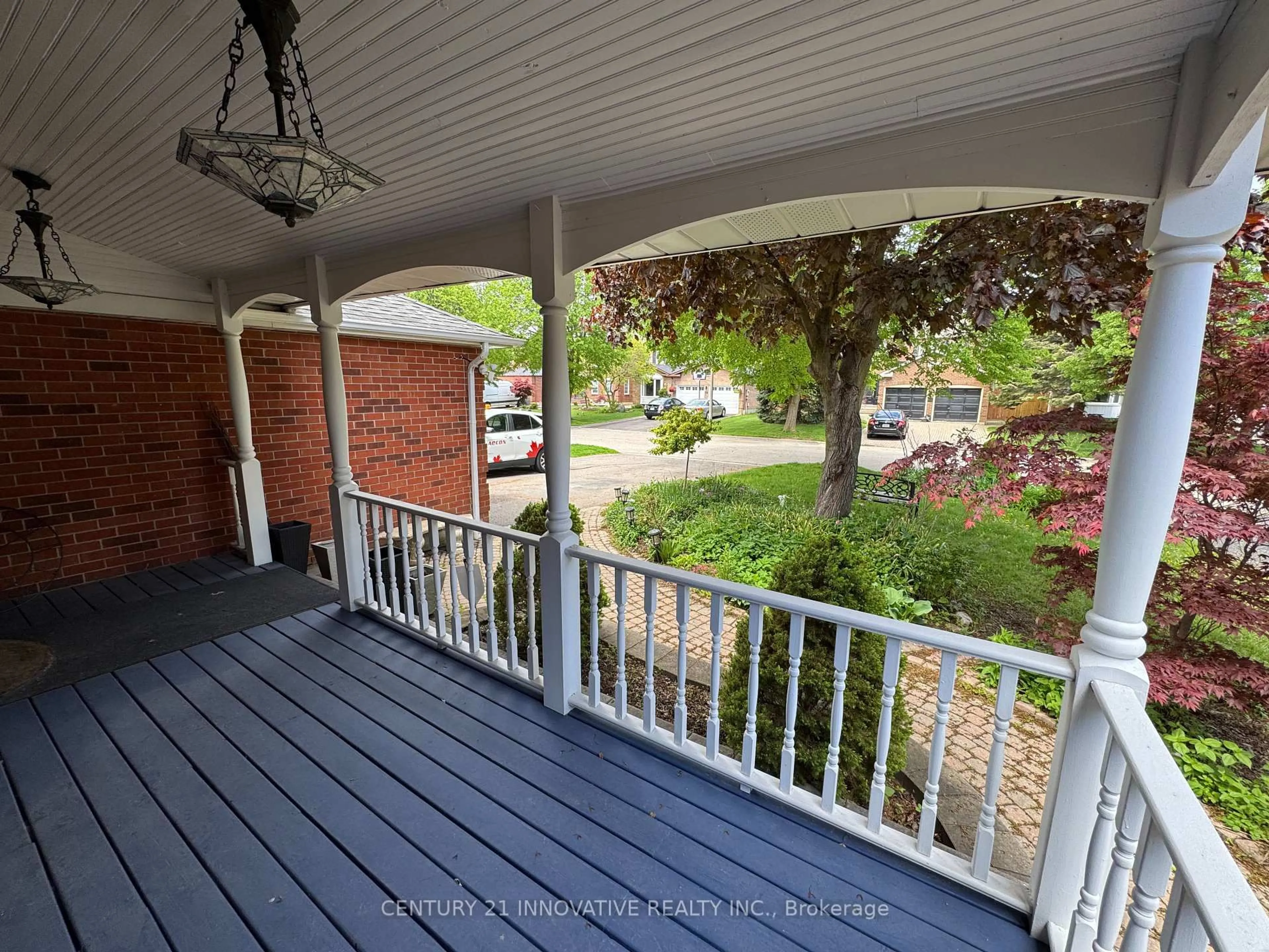 Patio, street for 23 Linden Cres, Brampton Ontario L6S 4A1