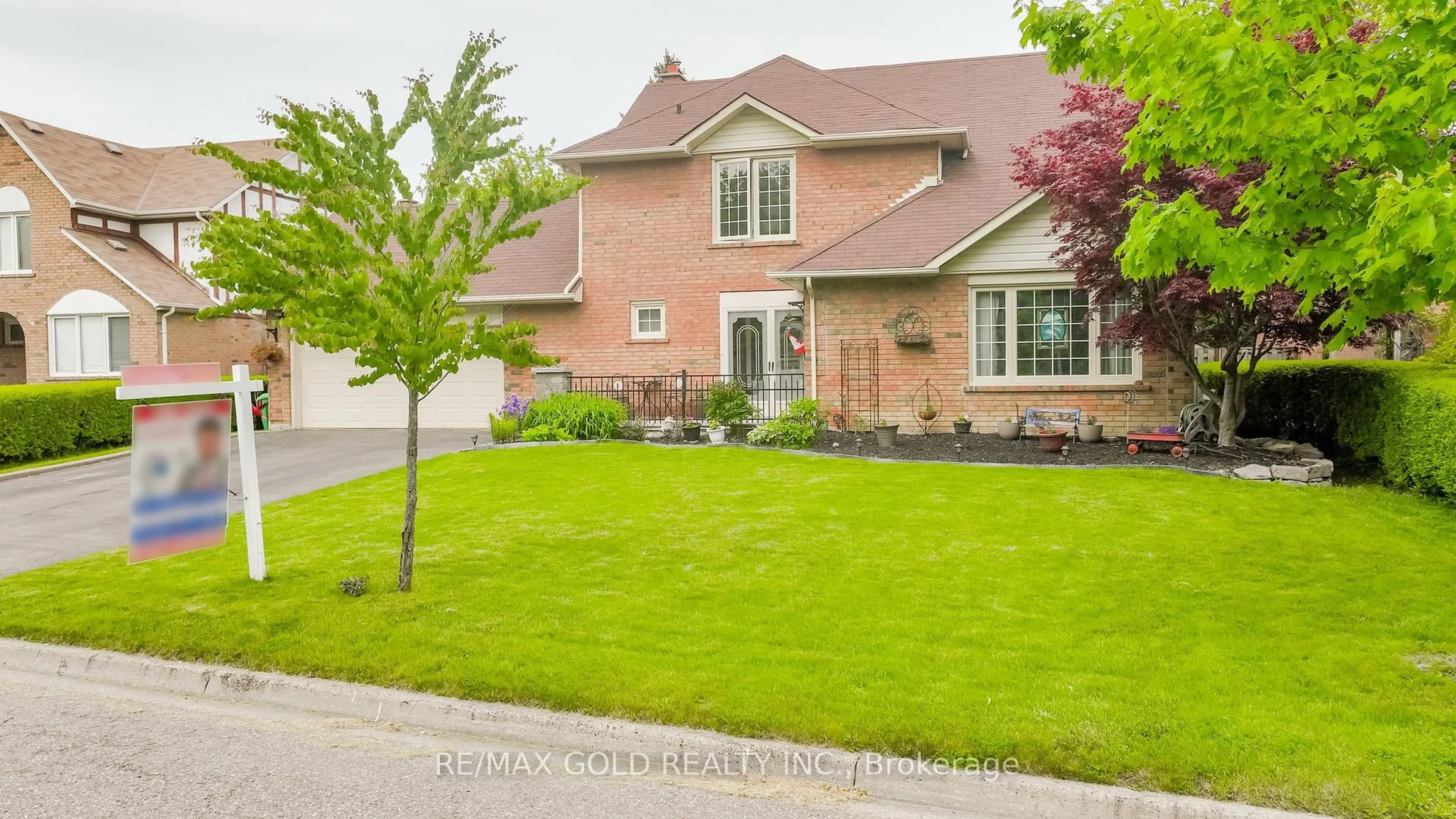 Home with brick exterior material, street for 7 Wadsworth Circ, Brampton Ontario L6Z 1W6