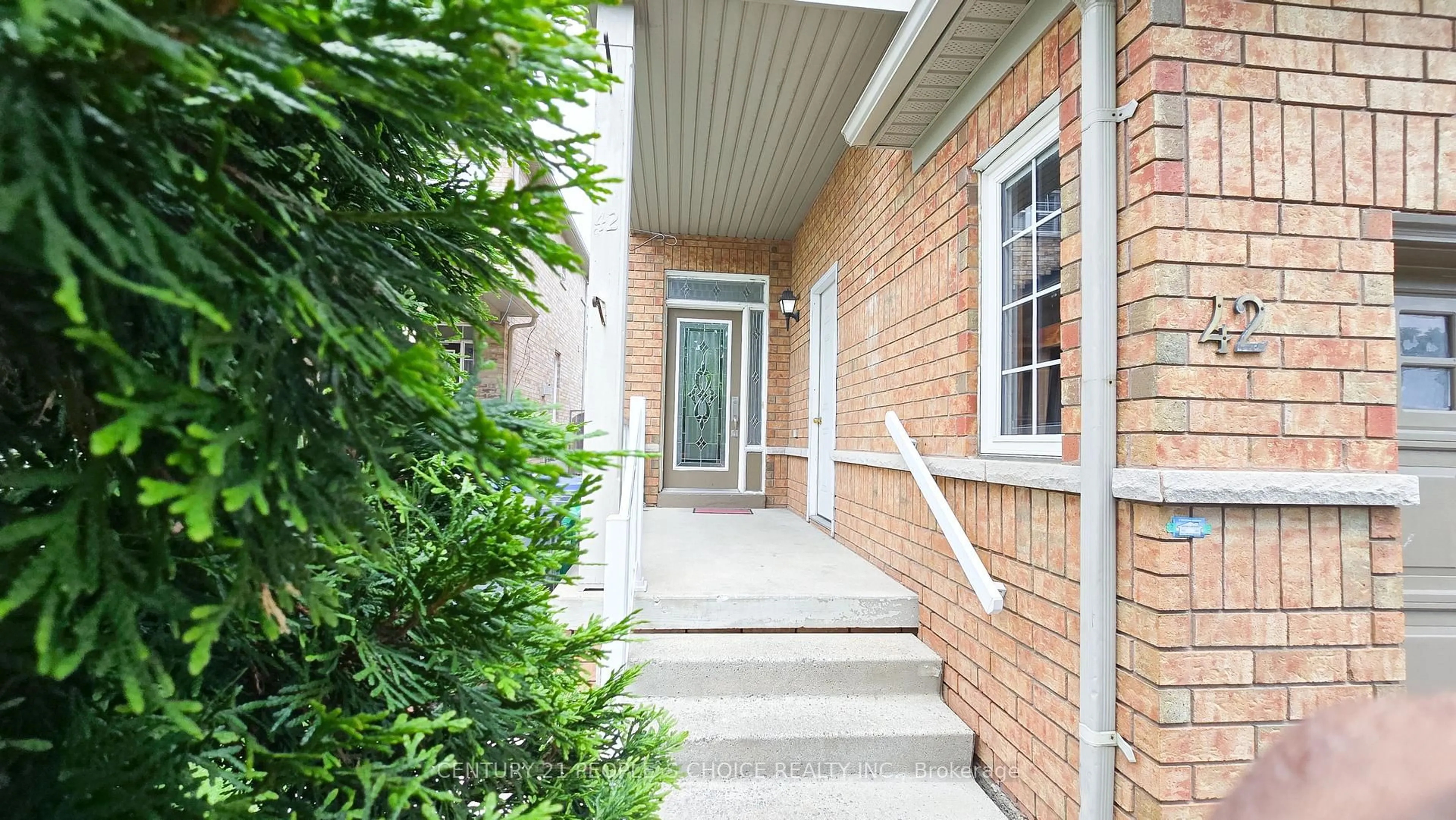 Unknown for 42 Deepcoral Crt, Brampton Ontario L6V 4P7