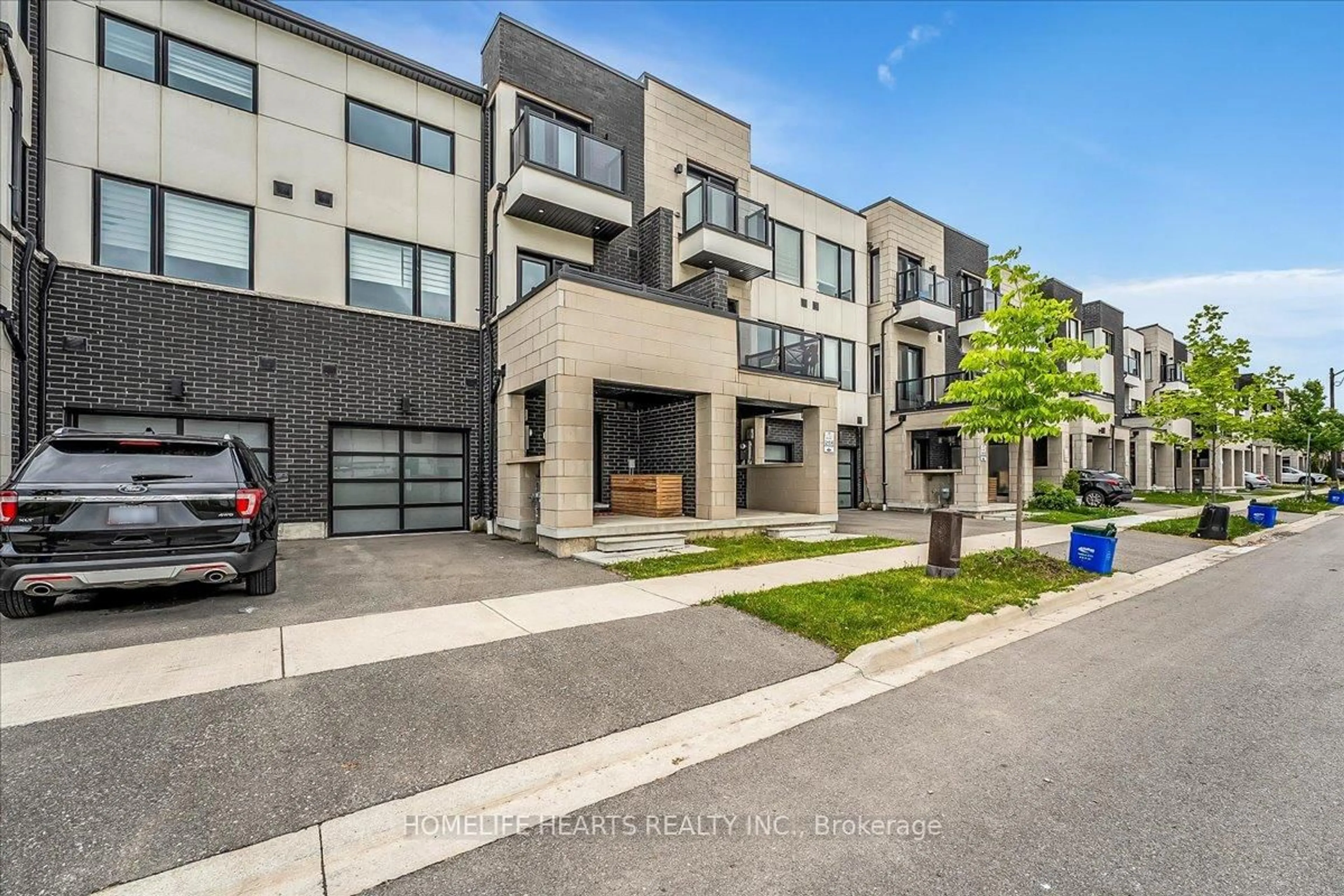 Home with brick exterior material, street for 1389 Clarriage Crt, Milton Ontario L9T 2X5