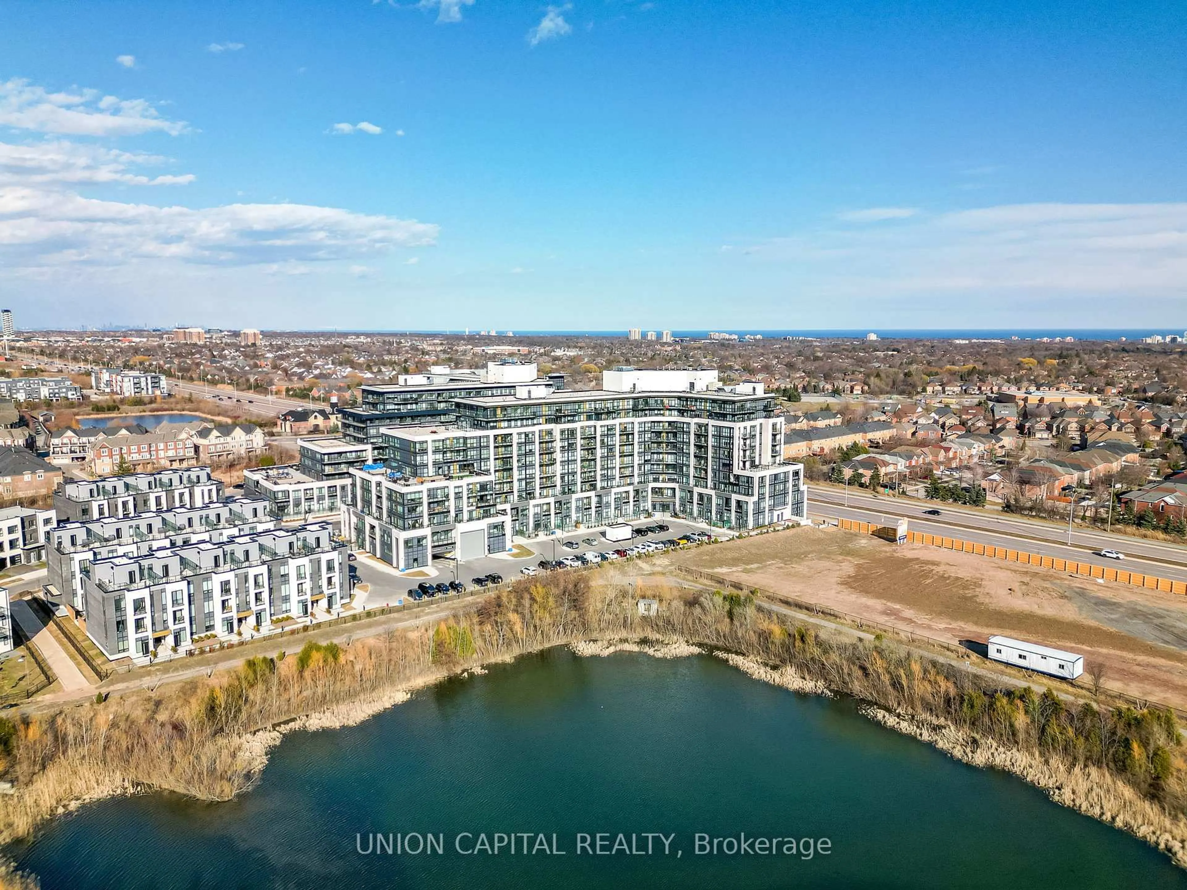 A pic from outside/outdoor area/front of a property/back of a property/a pic from drone, water/lake/river/ocean view for 405 Dundas St #114, Oakville Ontario L6M 4P9