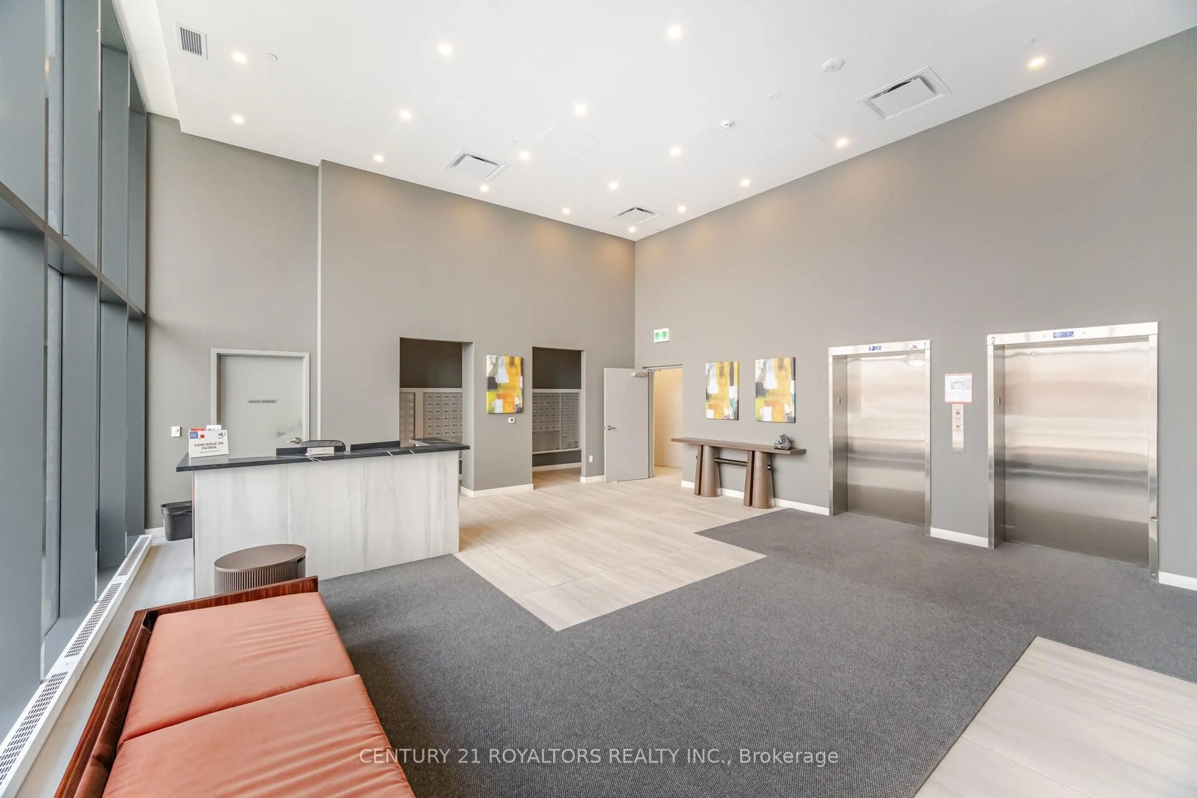 Indoor foyer for 859 The Queensway N/A #509, Toronto Ontario M8Z 1N8