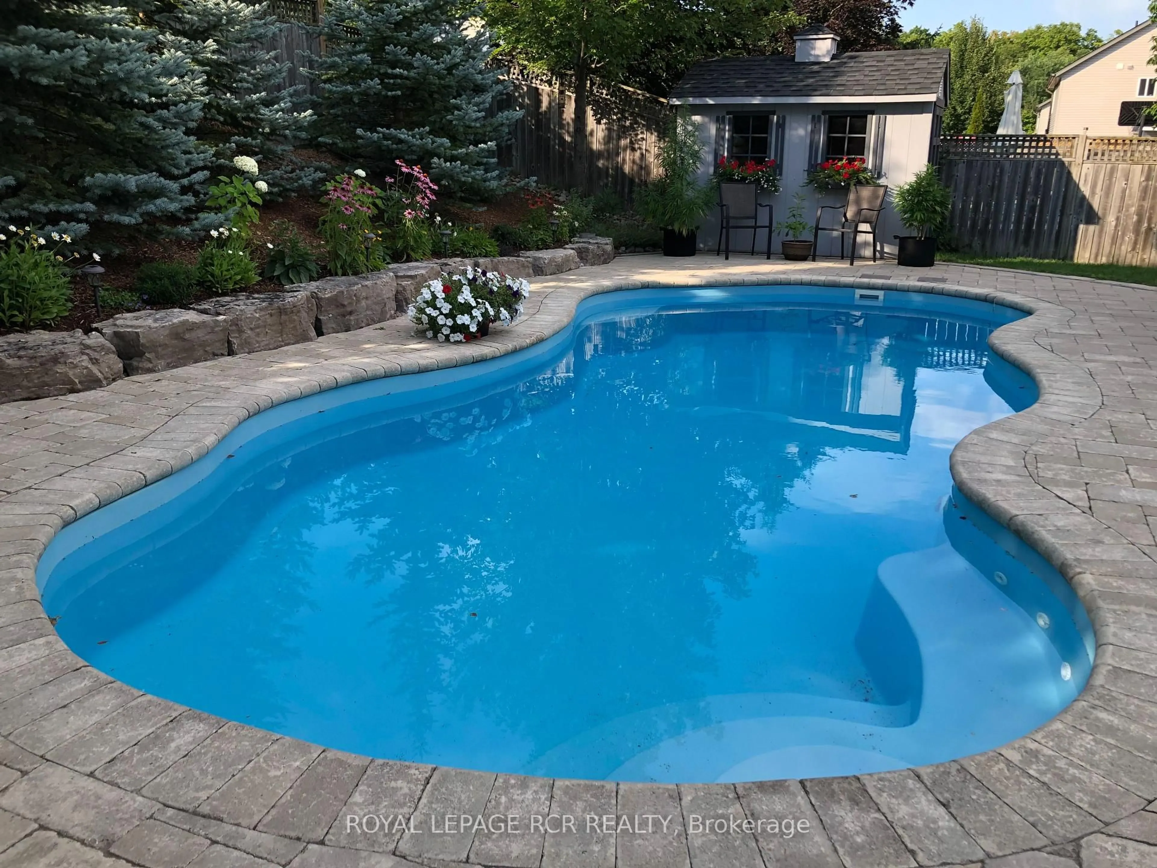 Pool for 69 Spencer Ave, Orangeville Ontario L9W 5E7