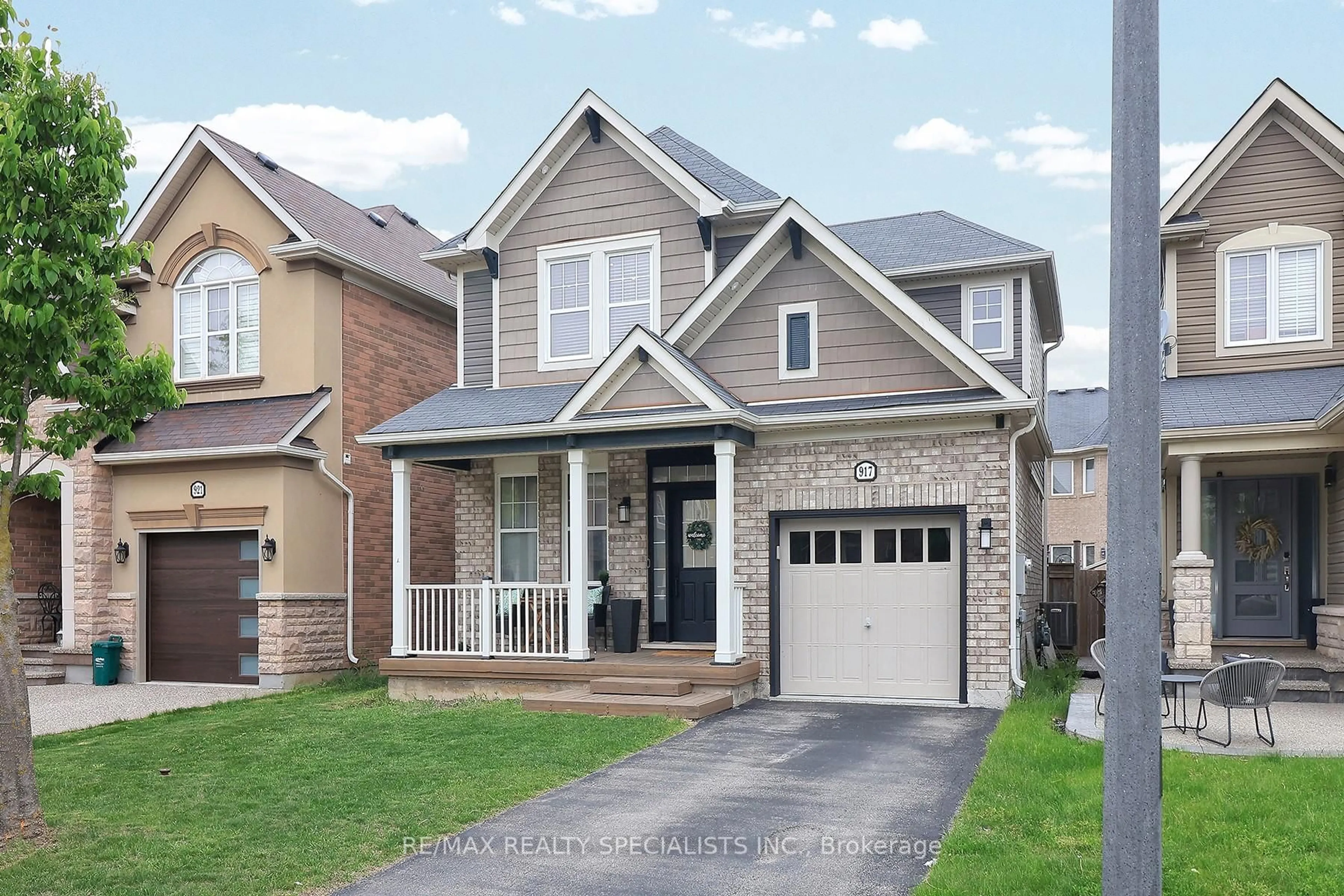 Home with brick exterior material, street for 917 MCTRACH Cres, Milton Ontario L9T 1M5