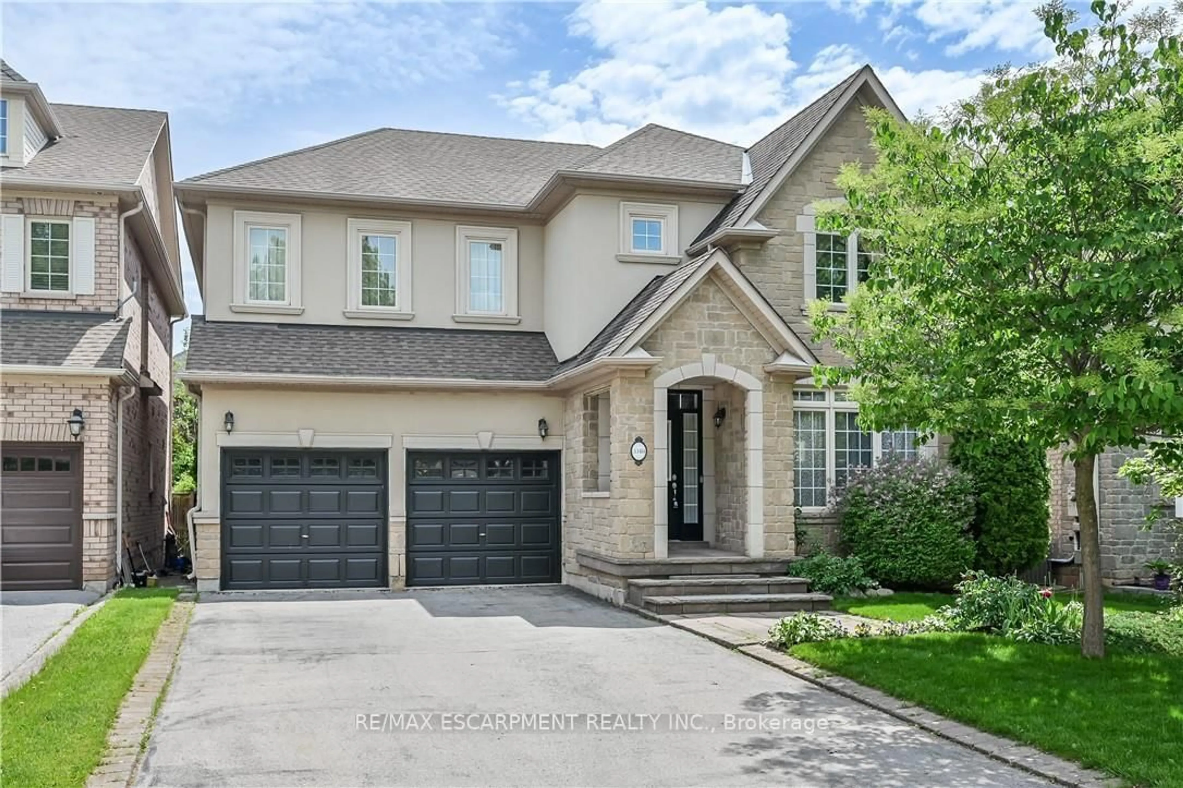 Home with brick exterior material, street for 3348 Raspberry Bush Tr, Oakville Ontario L6L 6V2