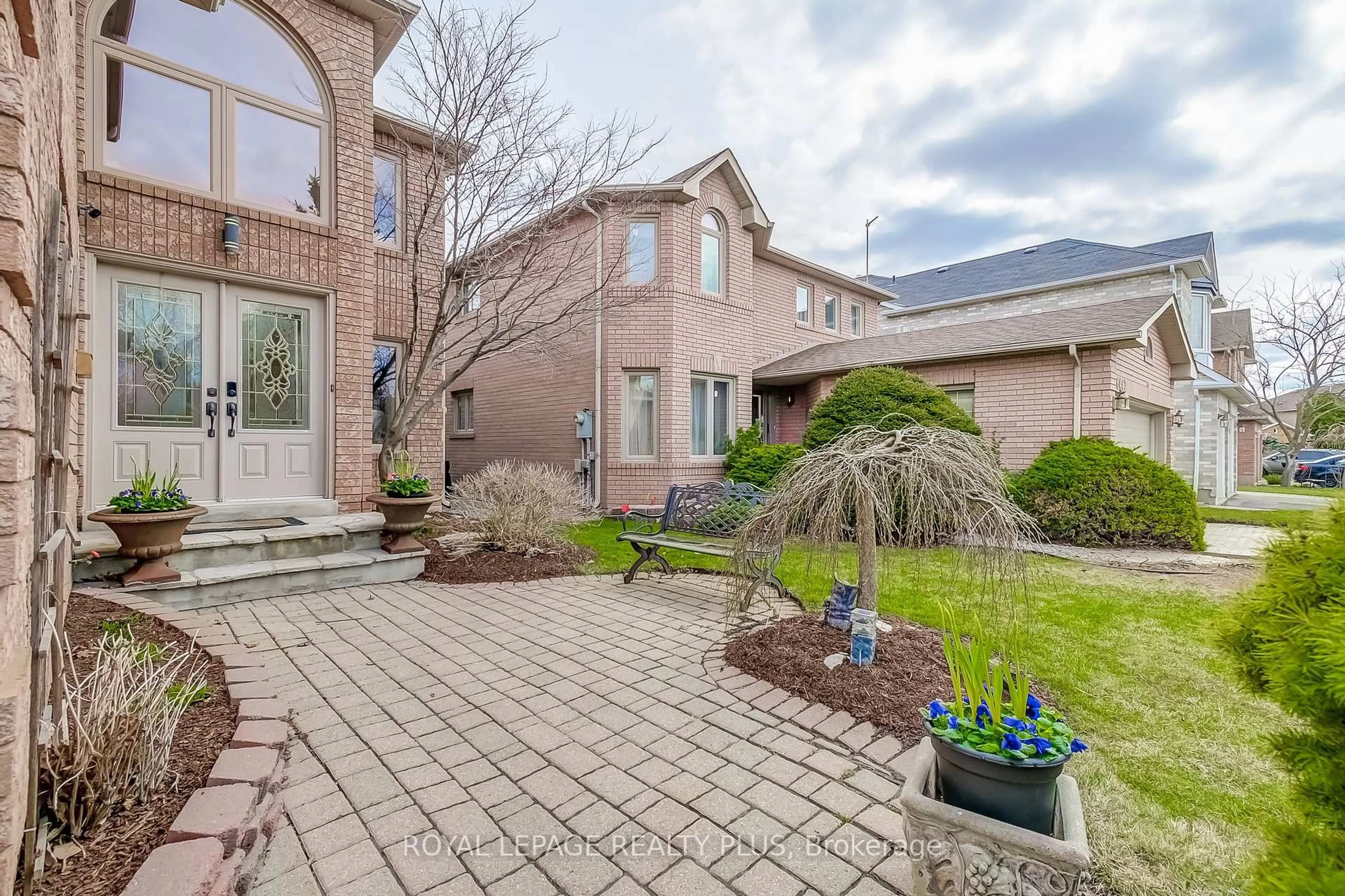 Home with brick exterior material, street for 6451 Alderwood Tr, Mississauga Ontario L5N 6W5