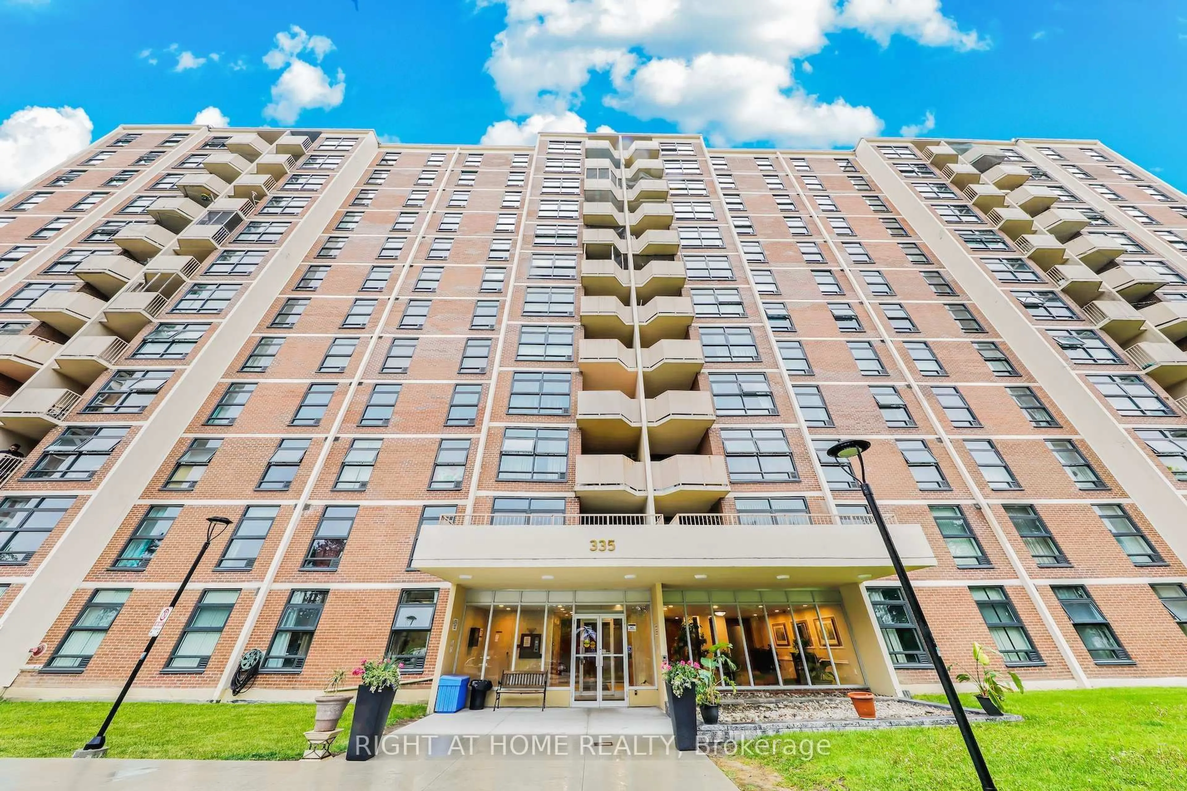 Unknown for 335 Driftwood Ave #701, Toronto Ontario M3N 2P3