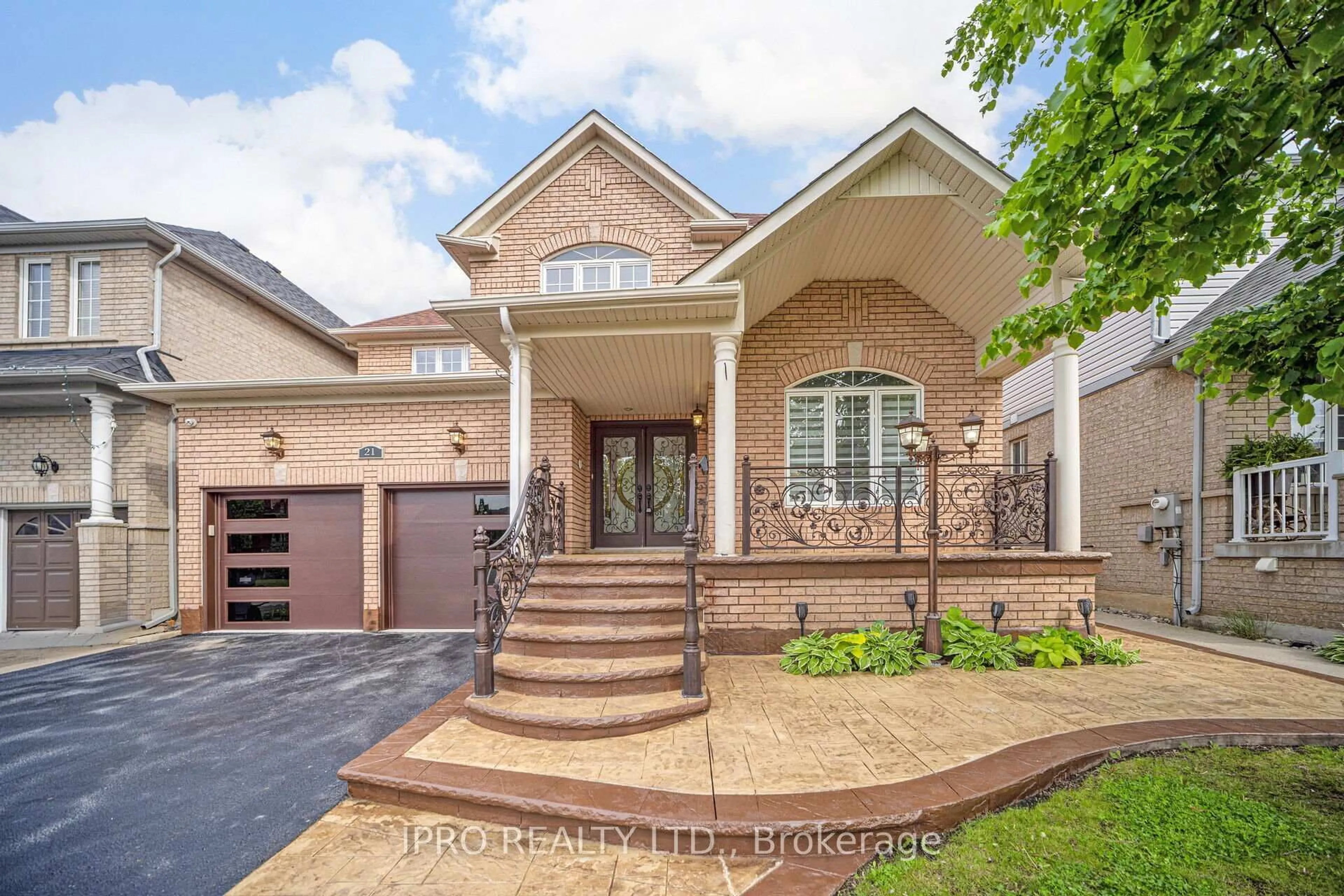 Home with brick exterior material, street for 21 Sandway Dr, Brampton Ontario L7A 2T9