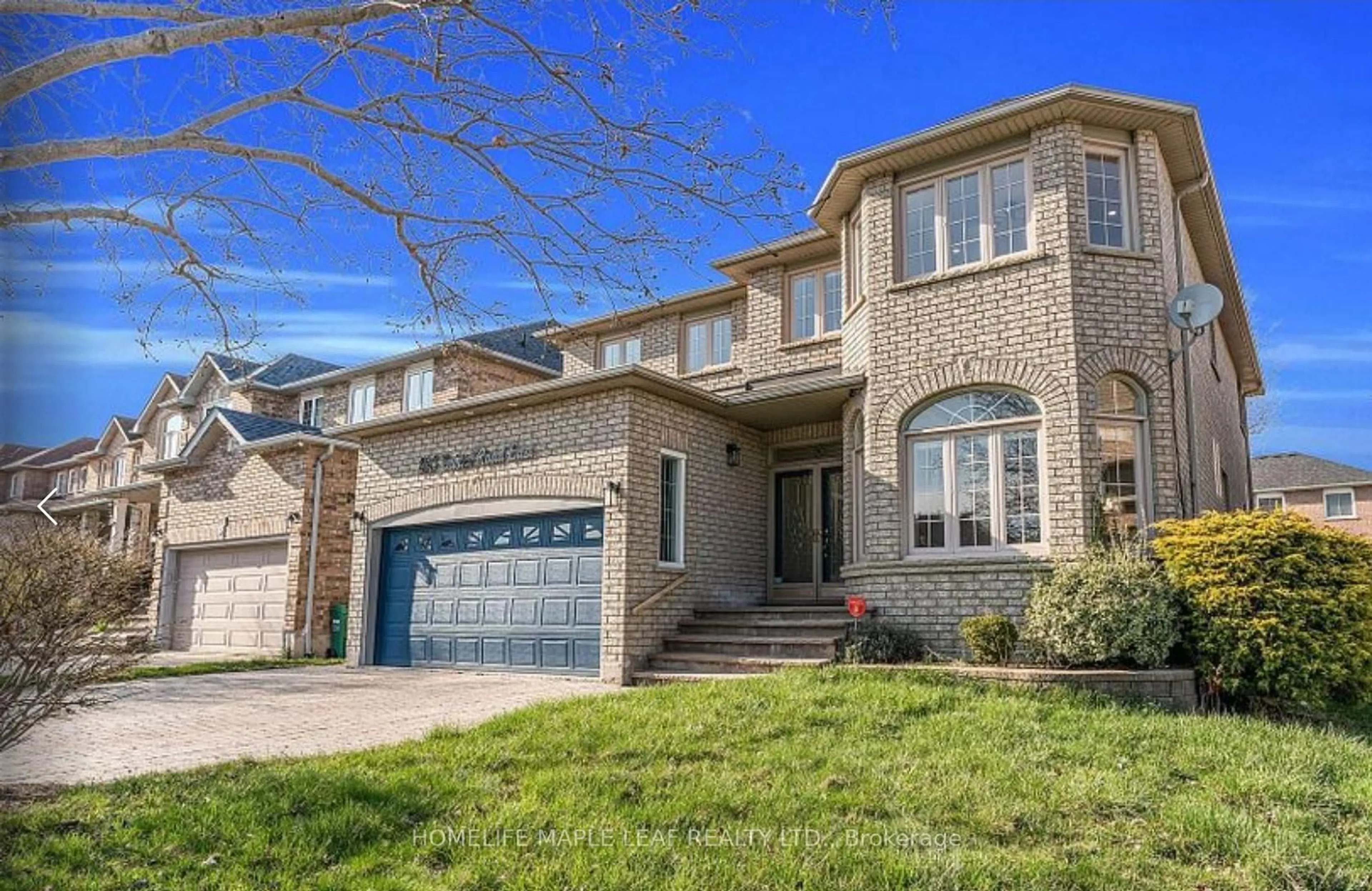 Home with brick exterior material, street for 165 Bristol Rd, Mississauga Ontario L4Z 3V3