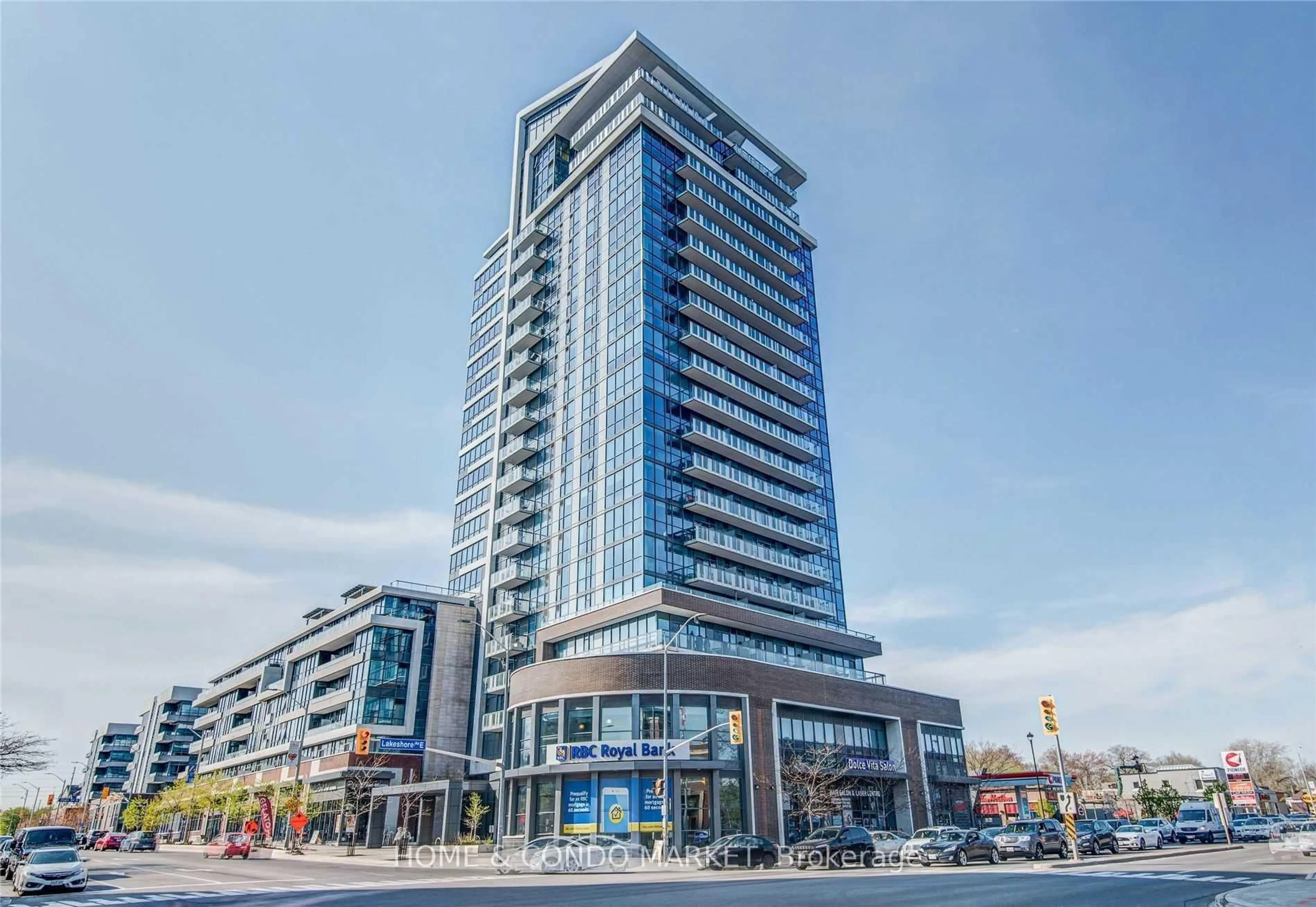 Indoor foyer for 1 Hurontario St #315, Mississauga Ontario L5G 0A3