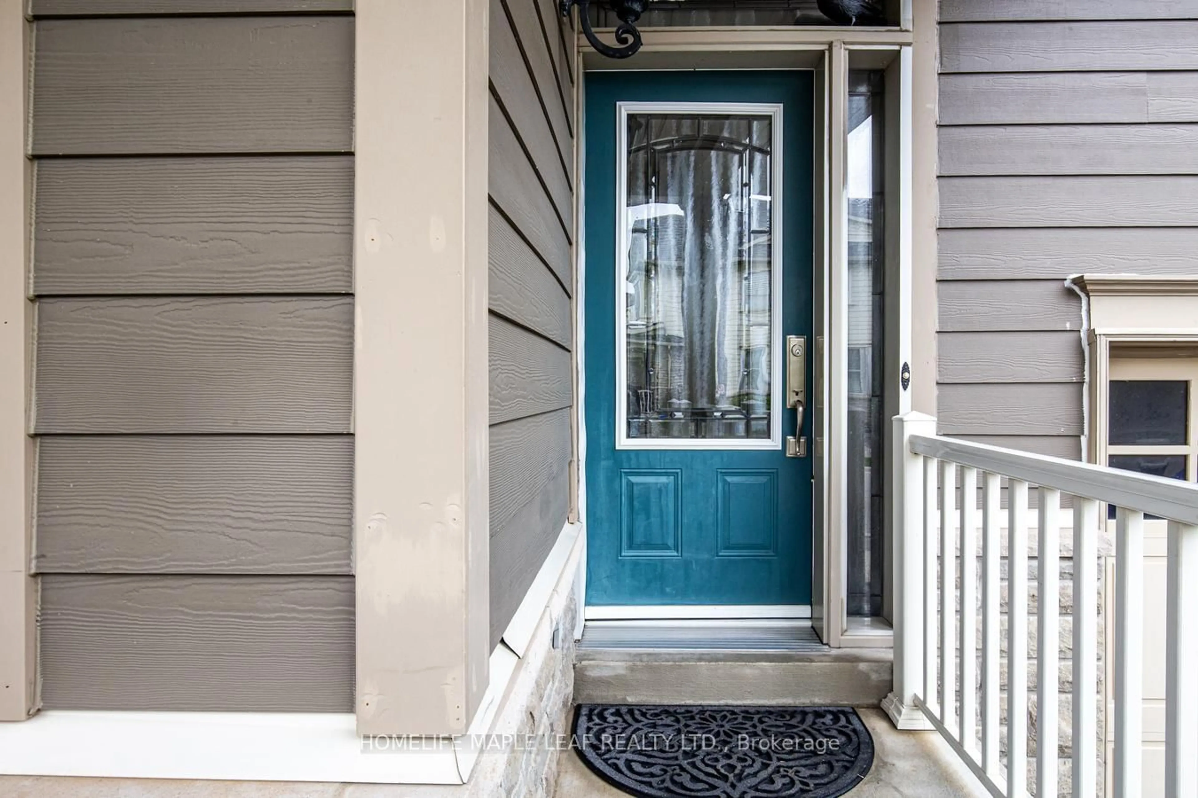 Indoor entryway for 118 Kendall Dr, Milton Ontario L9T 0S1
