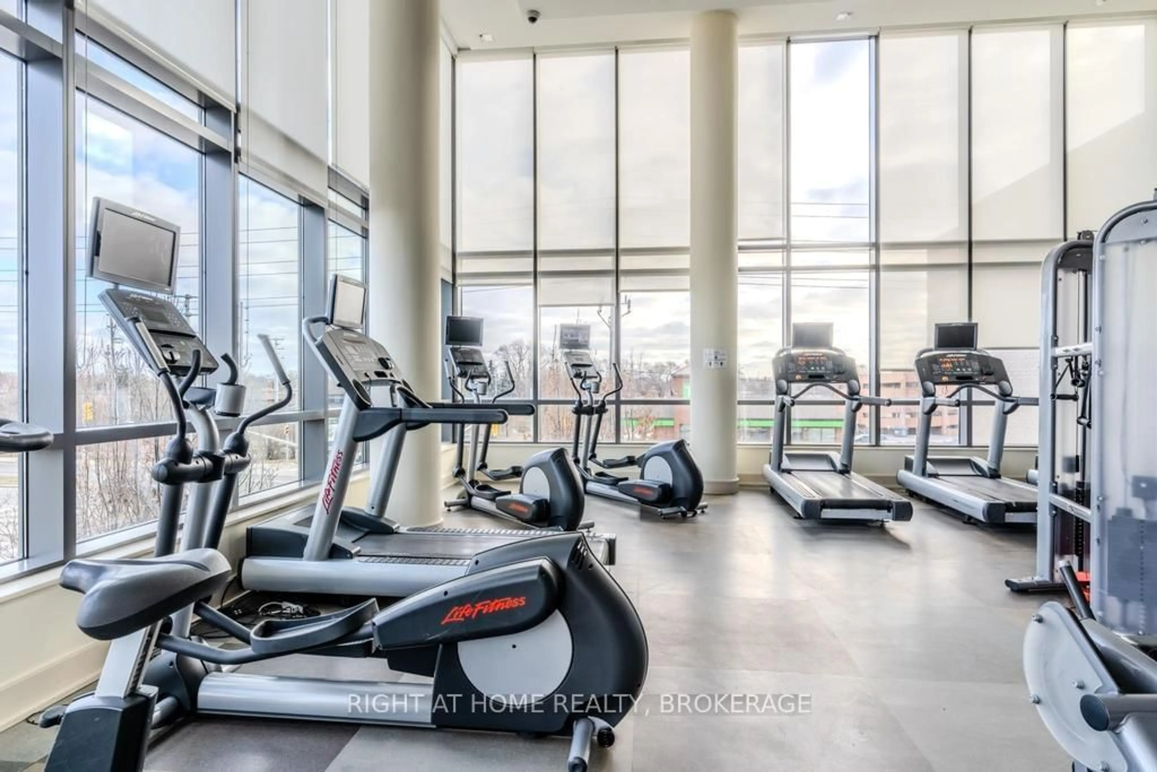 Gym or fitness room for 215 Sherway Gardens Rd #2308, Toronto Ontario M9C 0A4