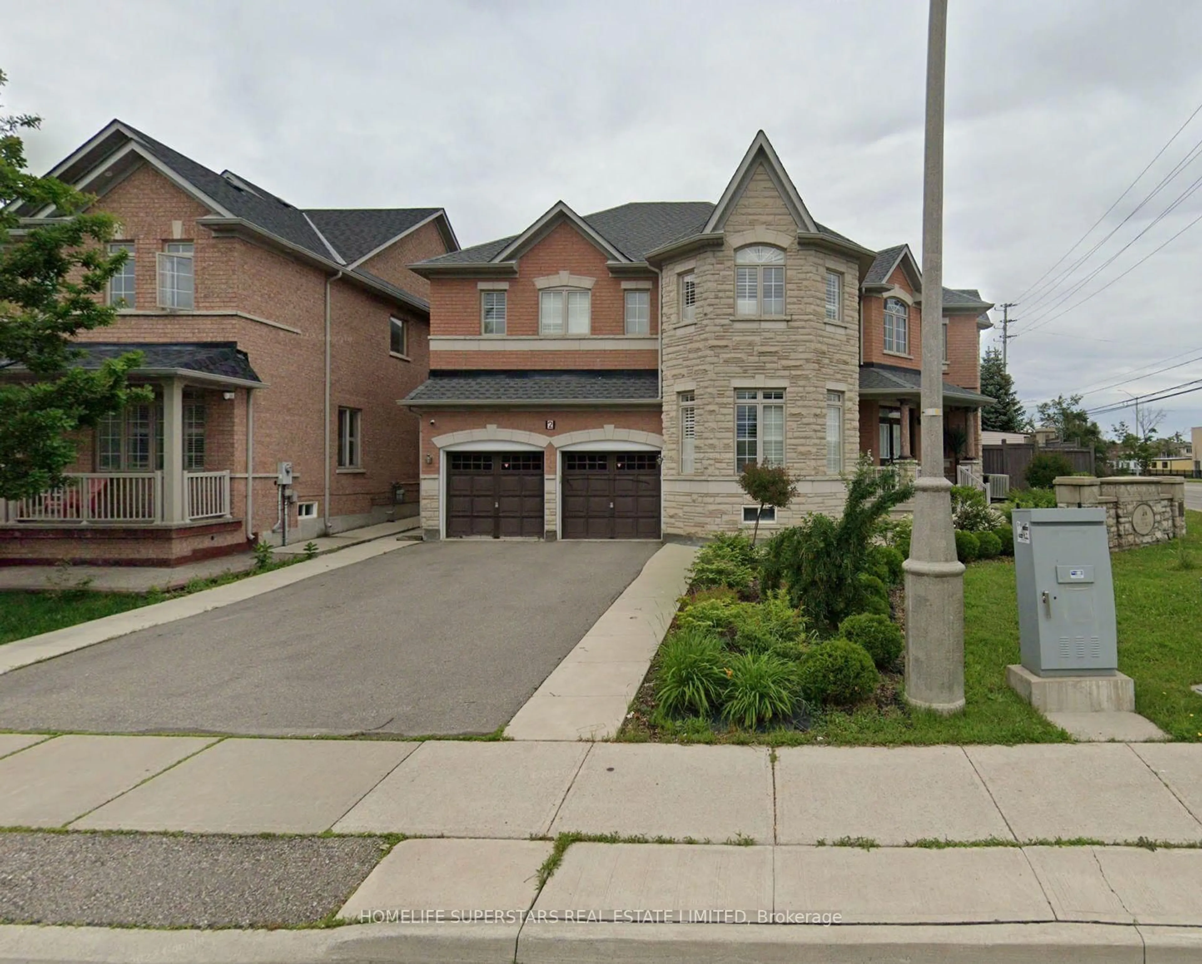 Home with brick exterior material, street for 2 Lexington Rd, Brampton Ontario L6P 2B6