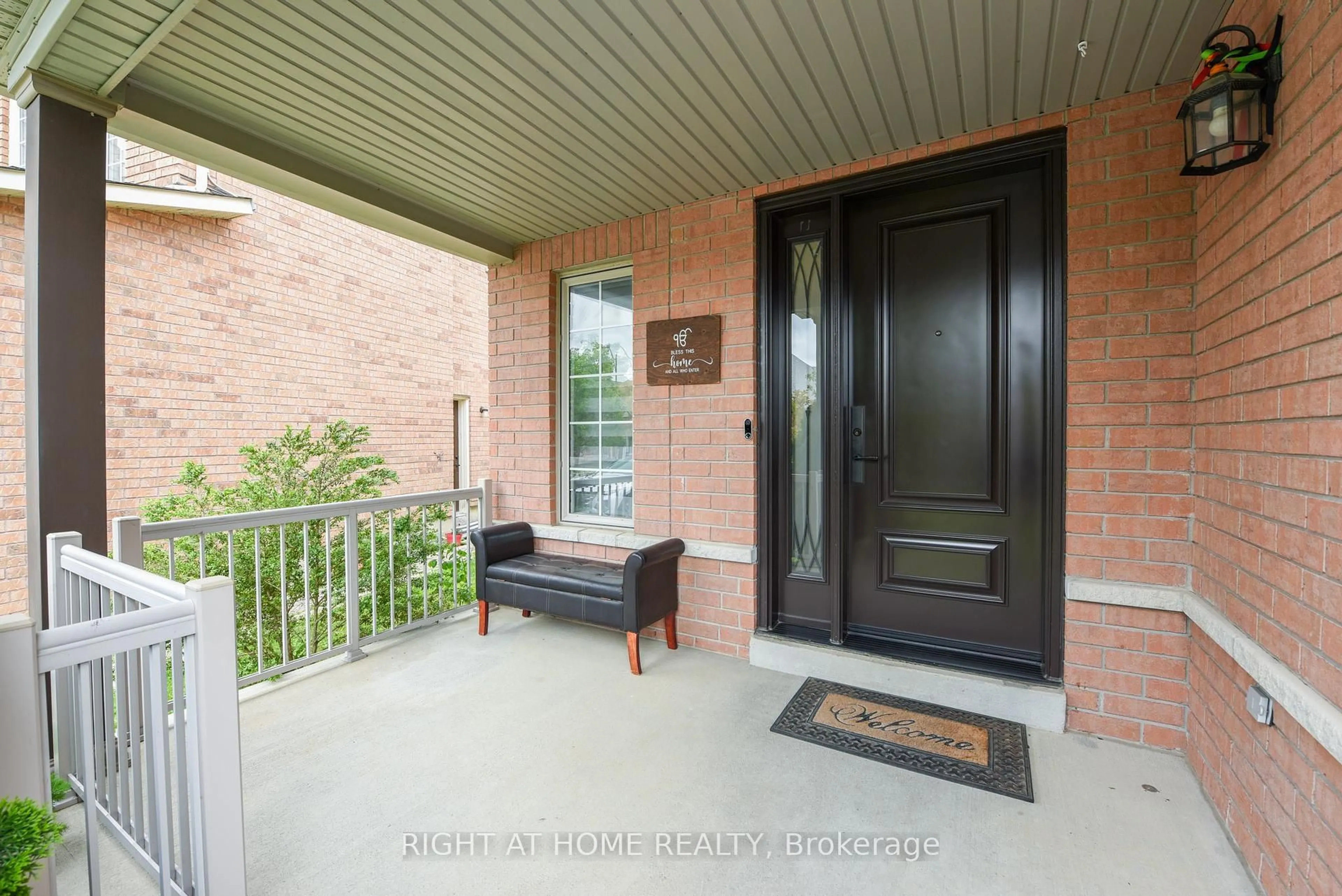 Unknown for 41 Darren Rd, Brampton Ontario L6P 1Z5
