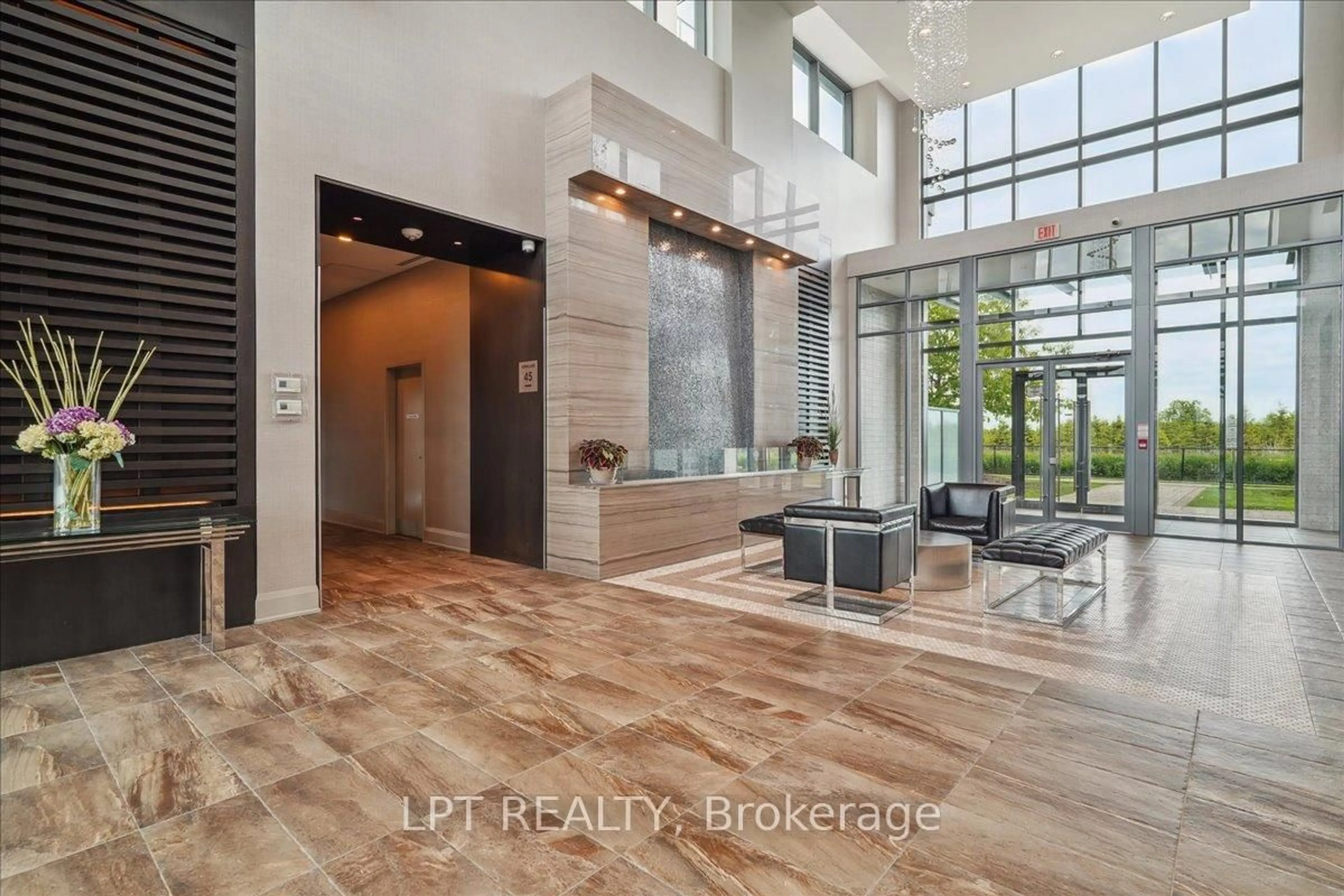 Indoor entryway for 55 Yorkland Blvd #503, Brampton Ontario L6P 4K9