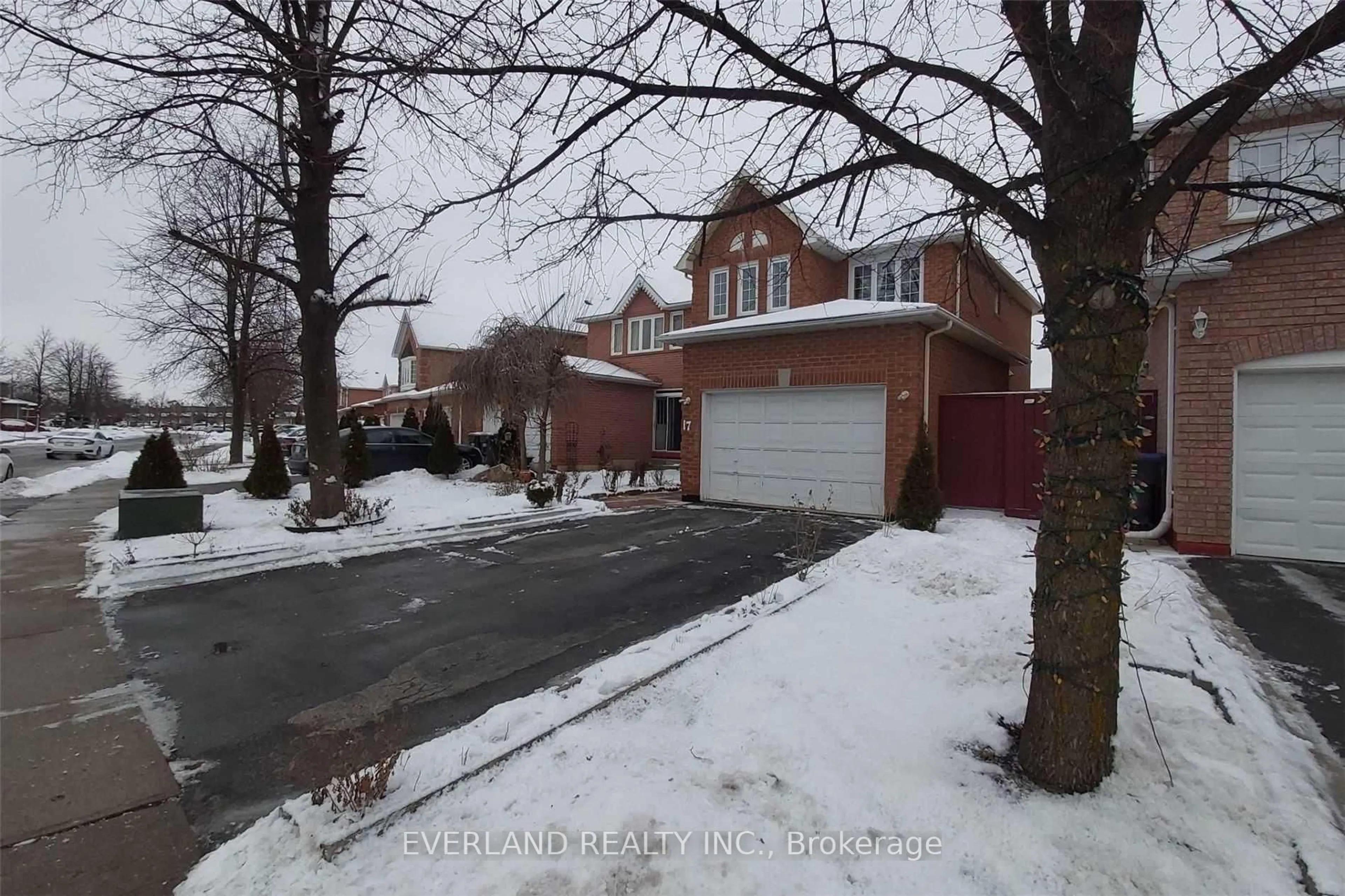 A pic from outside/outdoor area/front of a property/back of a property/a pic from drone, street for 17 Letty Ave, Brampton Ontario L6Y 4T5