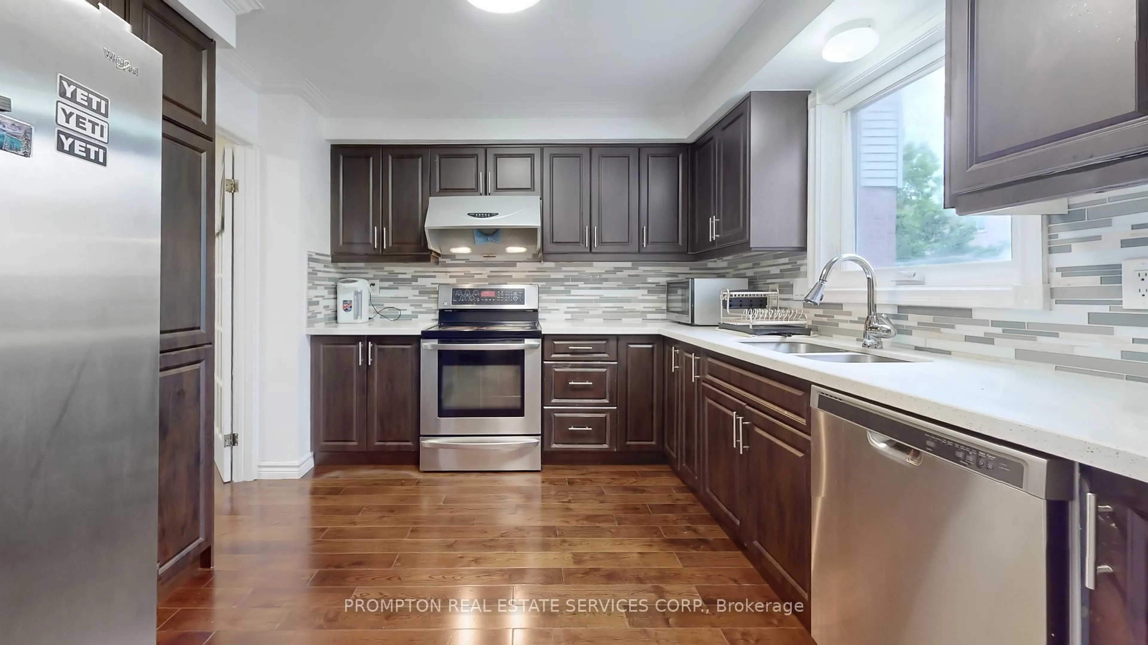 Unknown for 409 Silverthorne Cres, Mississauga Ontario L5R 1W1