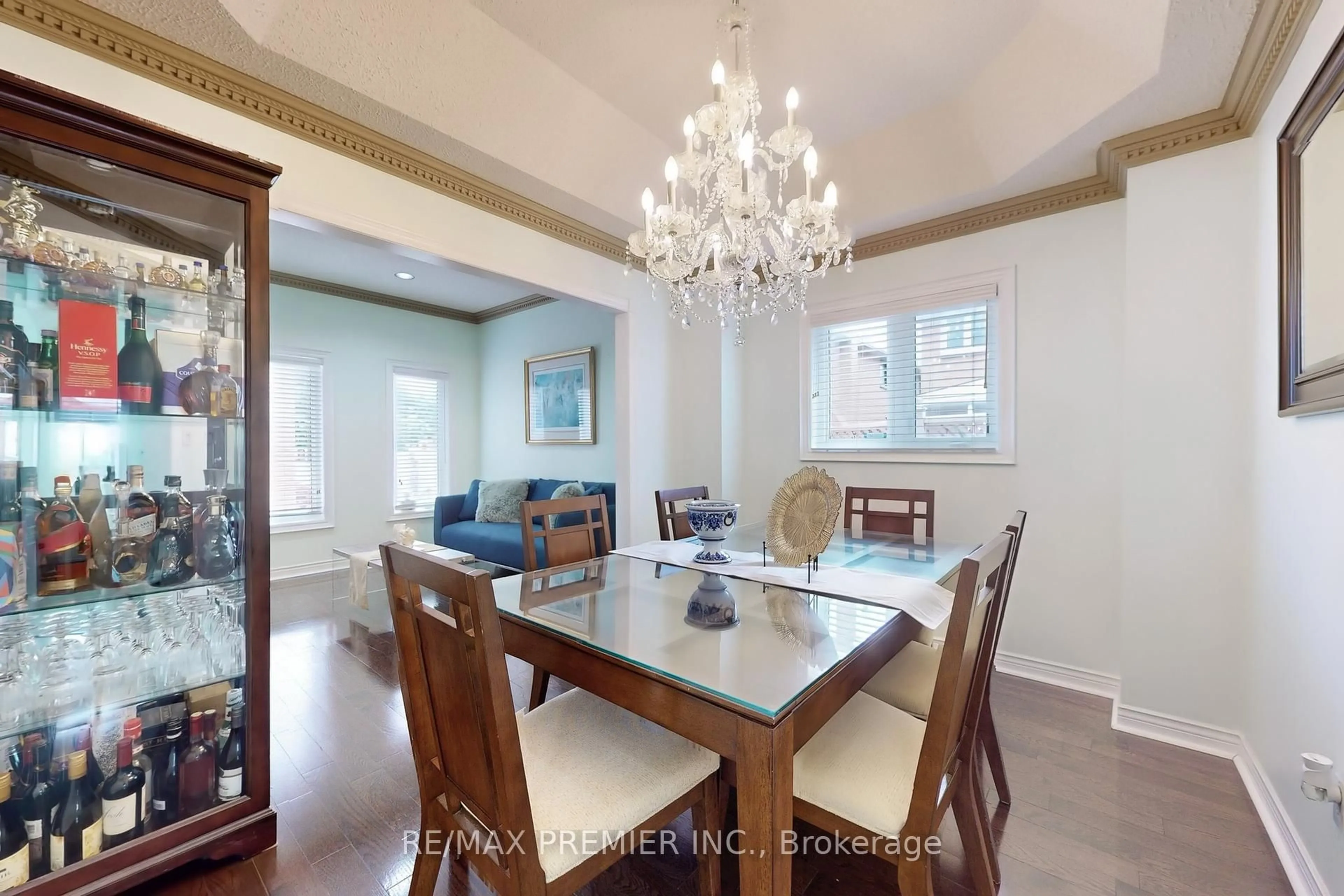 Dining room, unknown for 6 Bighorn Cres, Brampton Ontario L6R 1G5