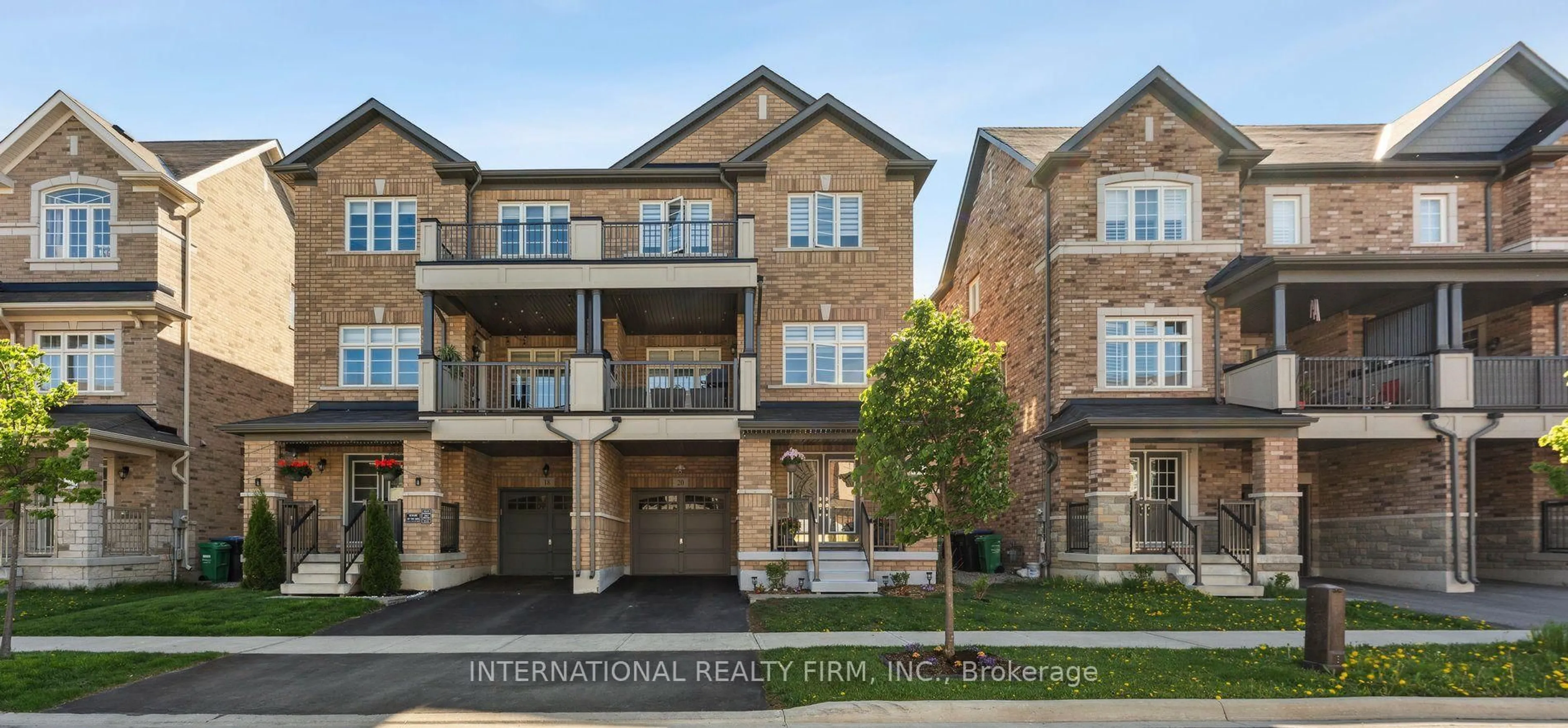 Home with brick exterior material, street for 20 Lowes Hill Circ, Caledon Ontario L7C 2C7