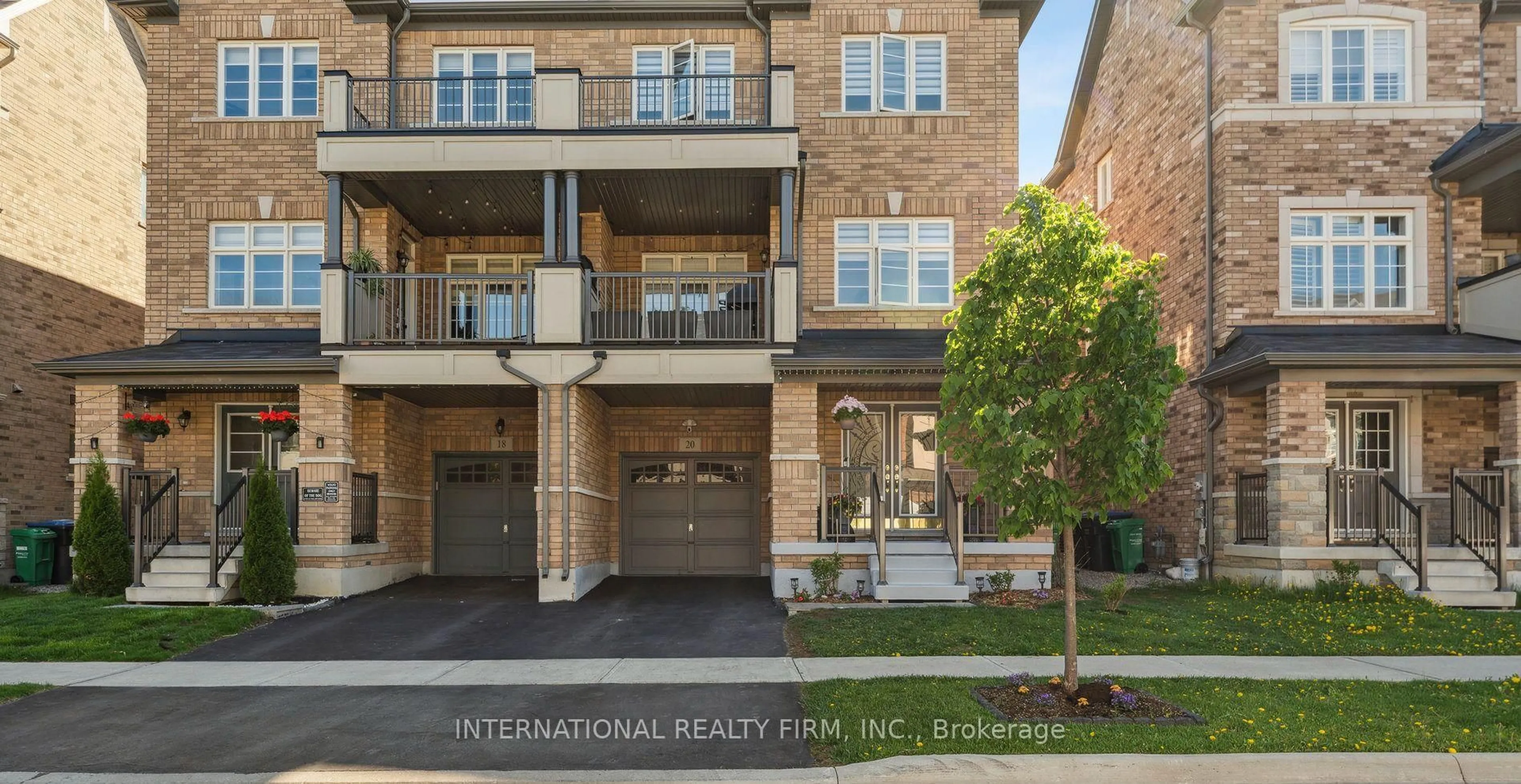 Home with brick exterior material, street for 20 Lowes Hill Circ, Caledon Ontario L7C 2C7