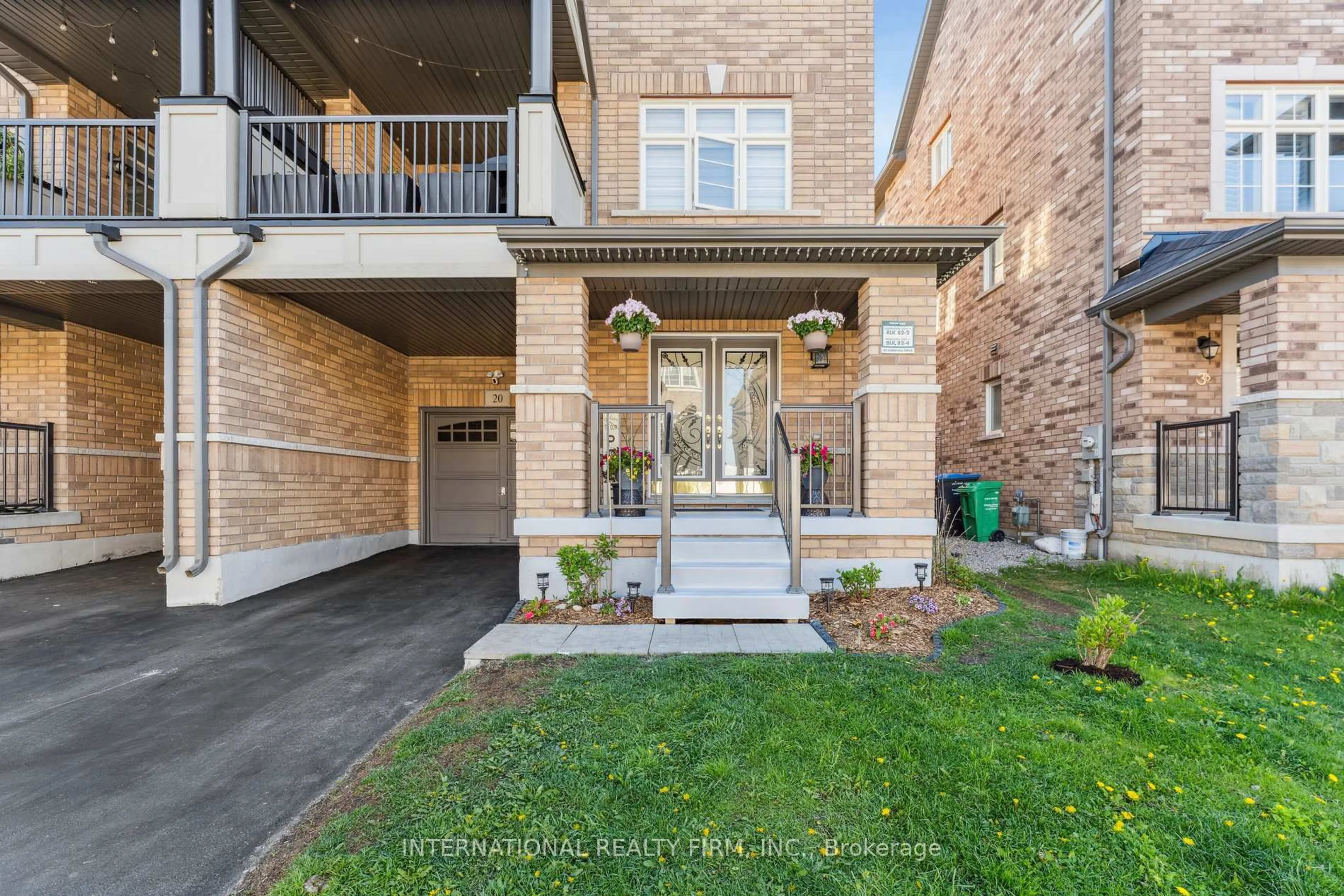 Home with brick exterior material, street for 20 Lowes Hill Circ, Caledon Ontario L7C 2C7
