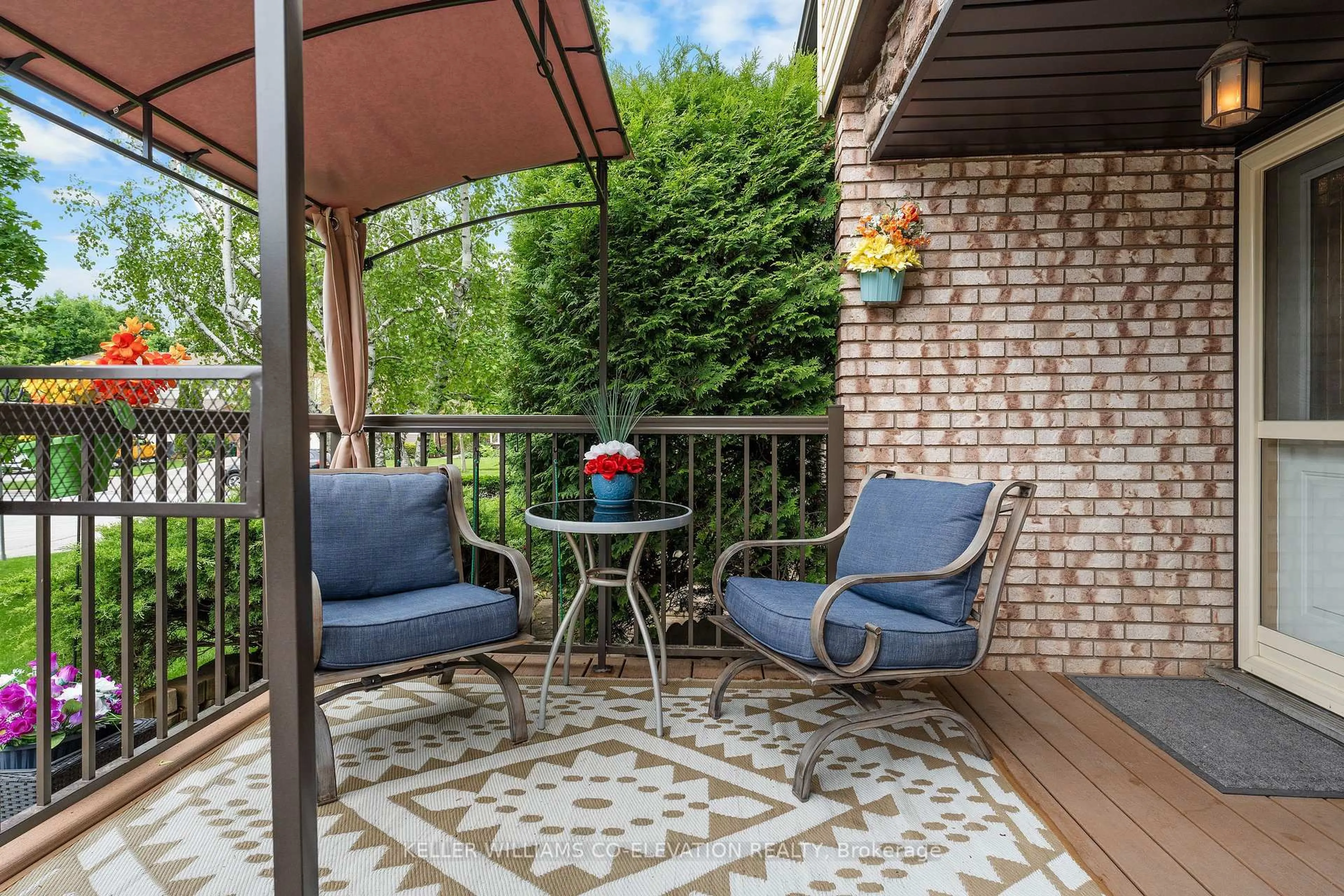 Patio, street for 2 Marc Crt, Brampton Ontario L6Y 2E5