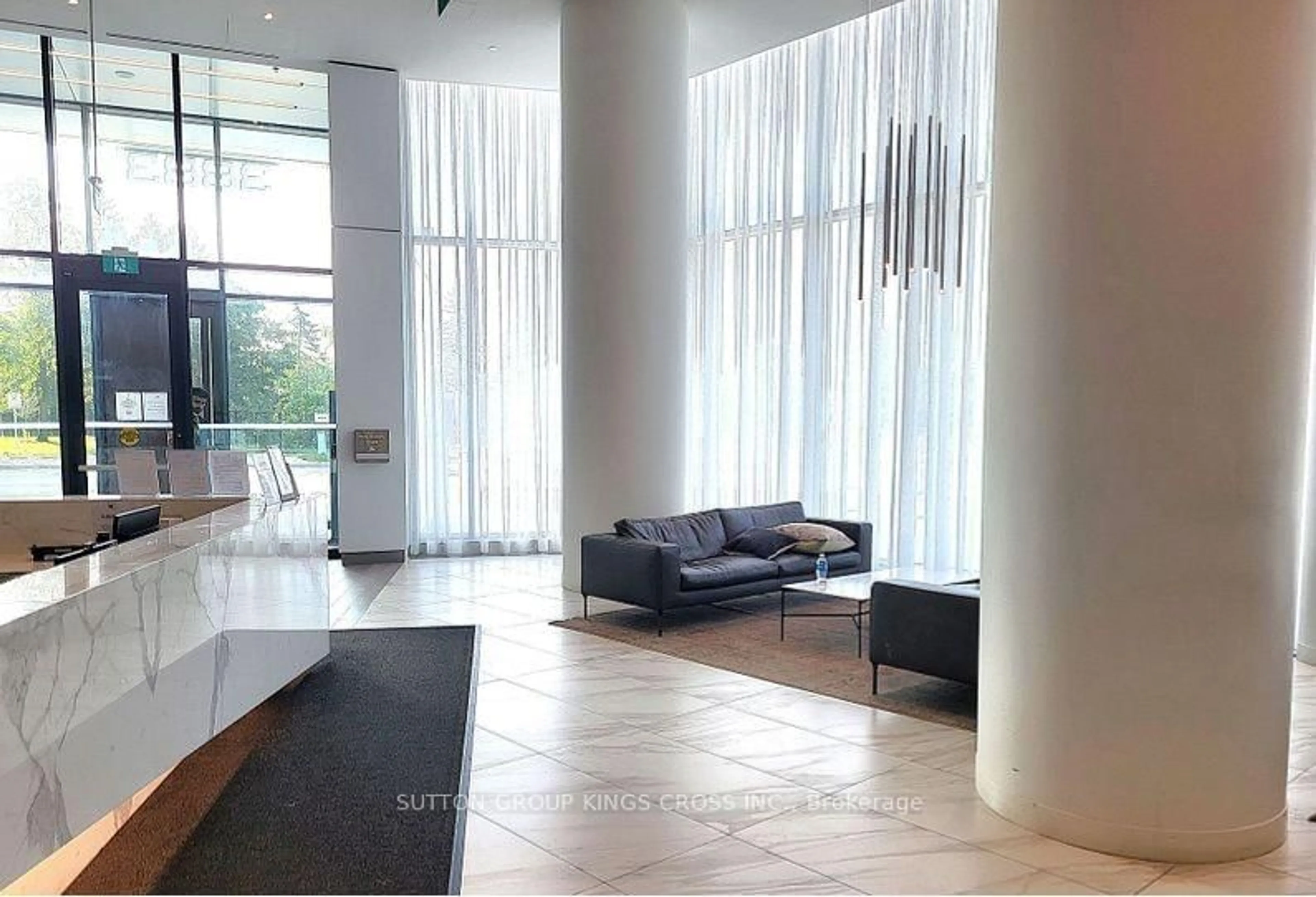 Lobby for 3883 Quartz Rd #2504, Mississauga Ontario L5B 0M4