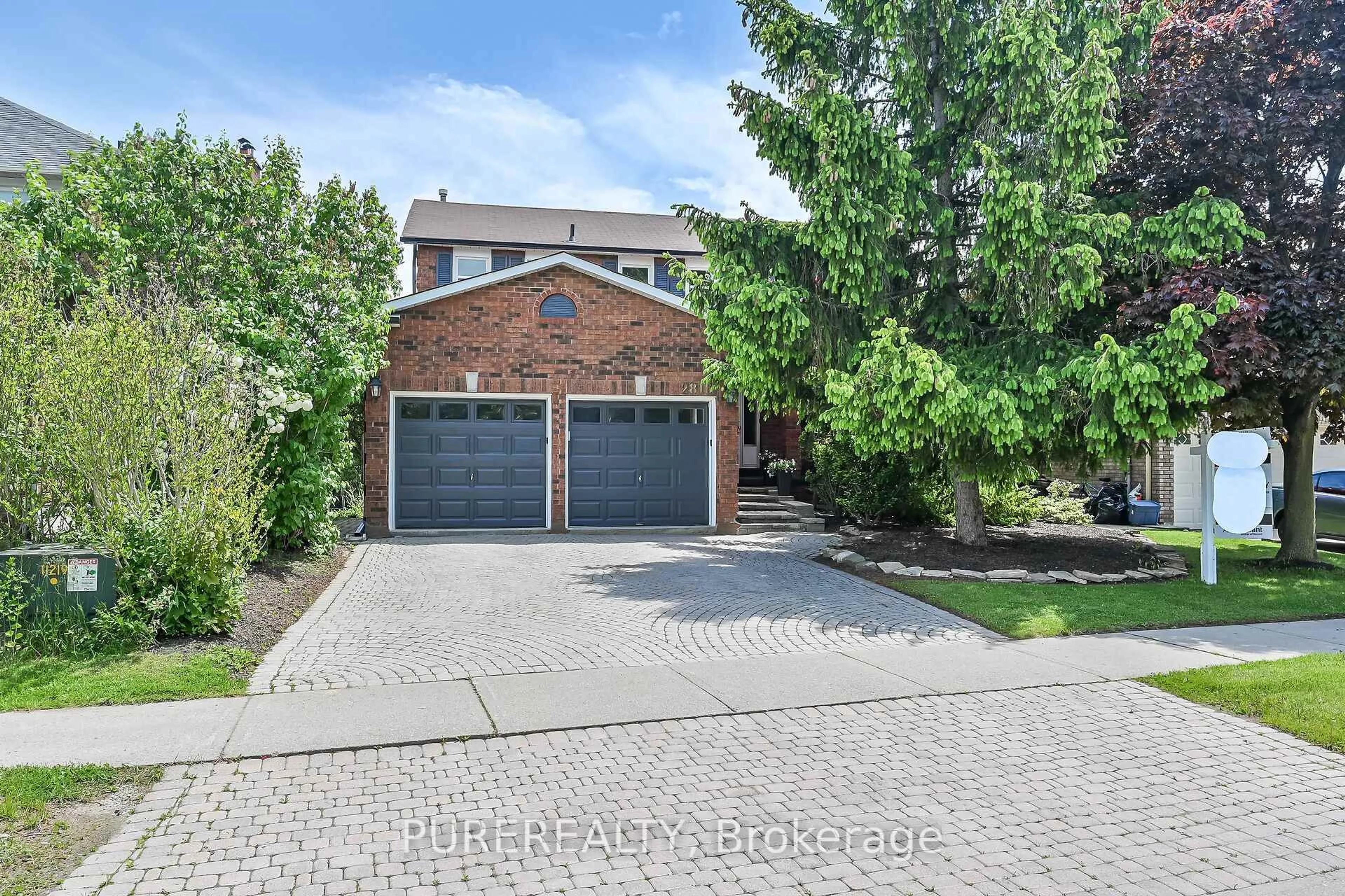 Home with brick exterior material, street for 2816 Huntingdon Tr, Oakville Ontario L6J 6Y4