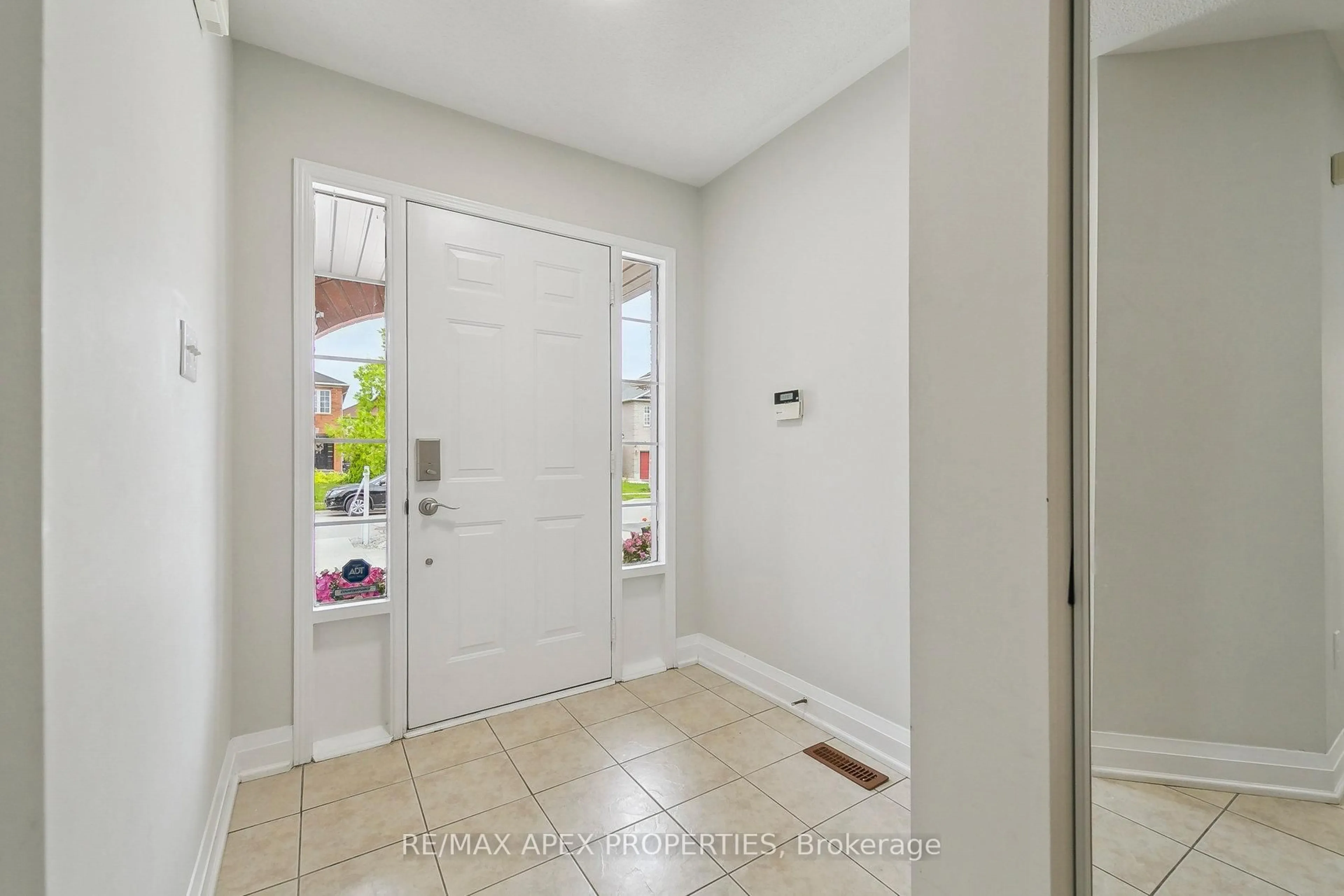 Indoor entryway for 57 Roadmaster Lane, Brampton Ontario L7A 3A9