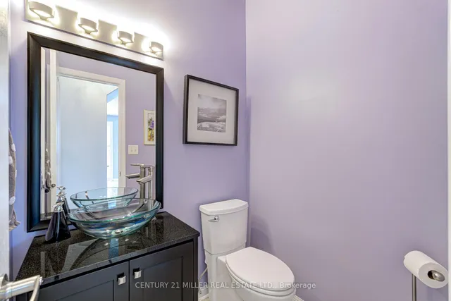 Primary image of 856 Somerville Terr