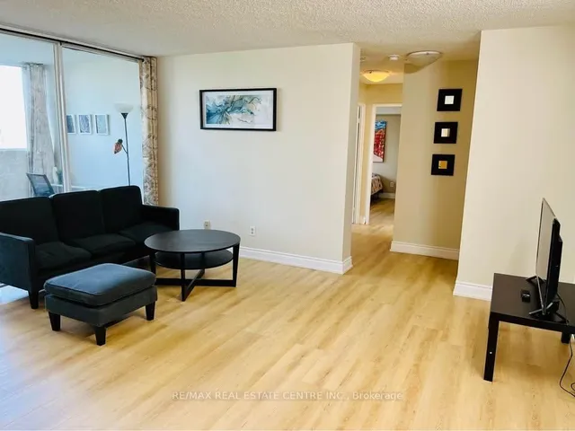 Primary image of 3700 Kaneff Cres Unit 501