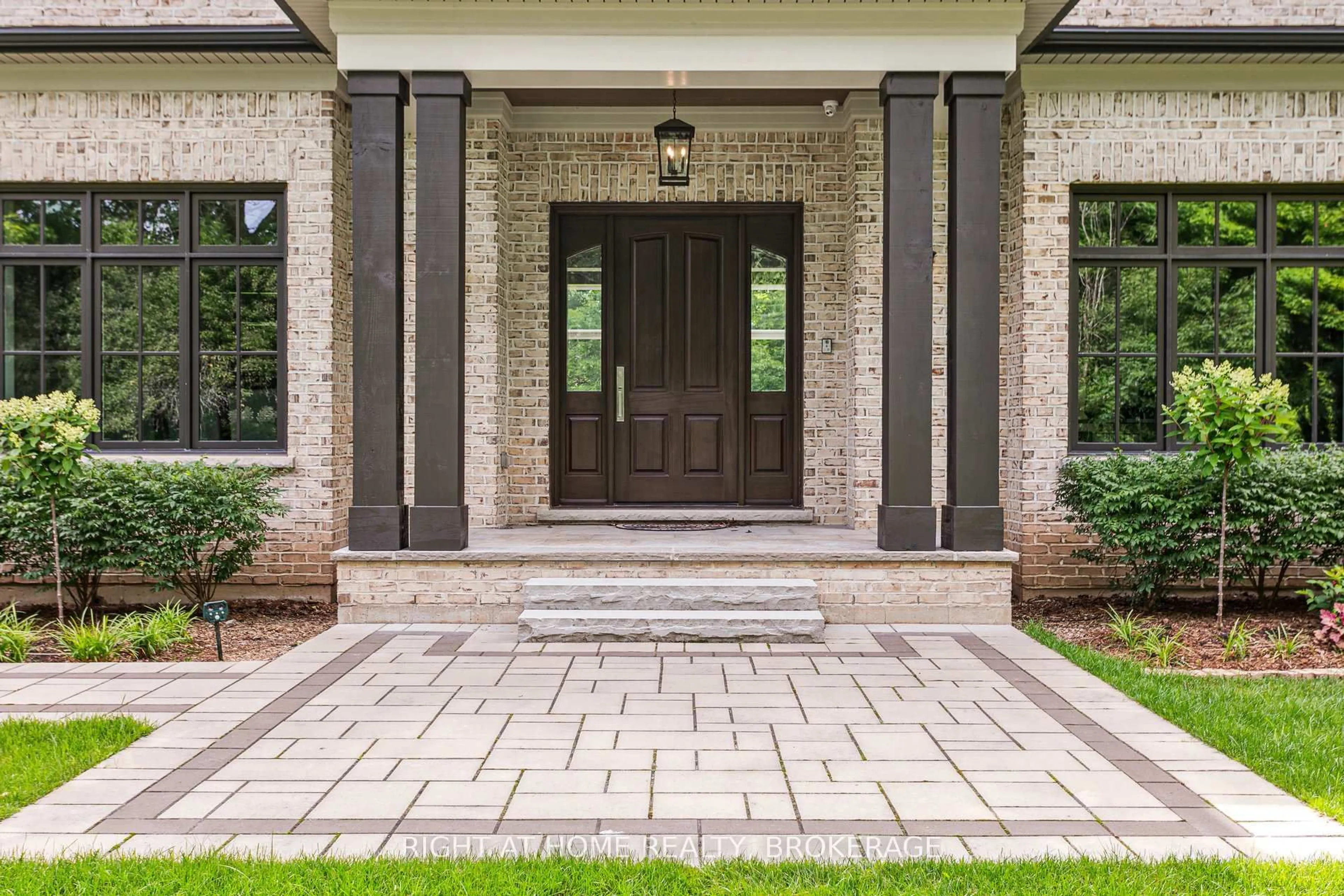 Home with brick exterior material, street for 2606 Harvestmoon Lane, Burlington Ontario L7P 0N5