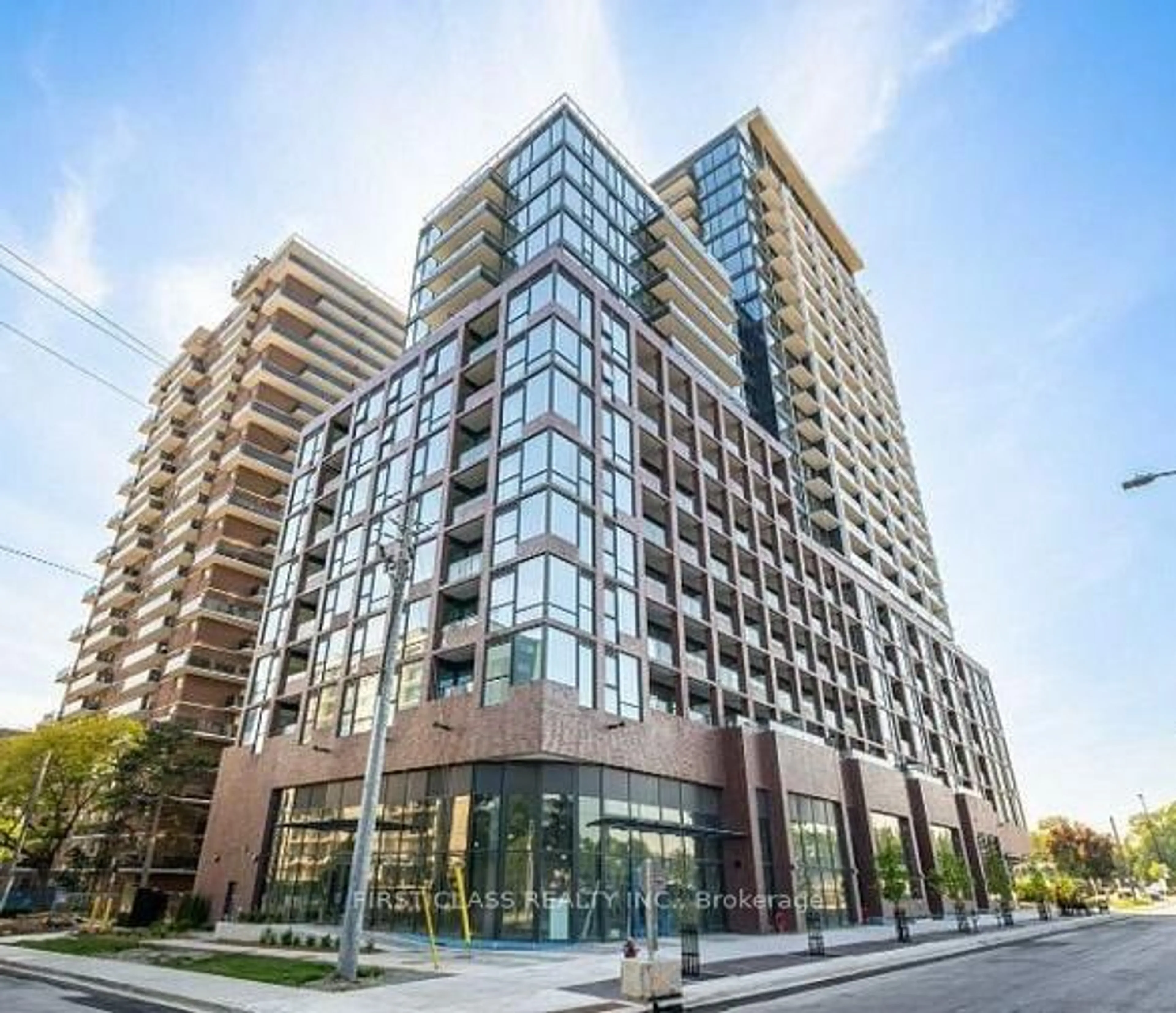 Indoor foyer for 28 ANN St #906, Mississauga Ontario L5G 0E1
