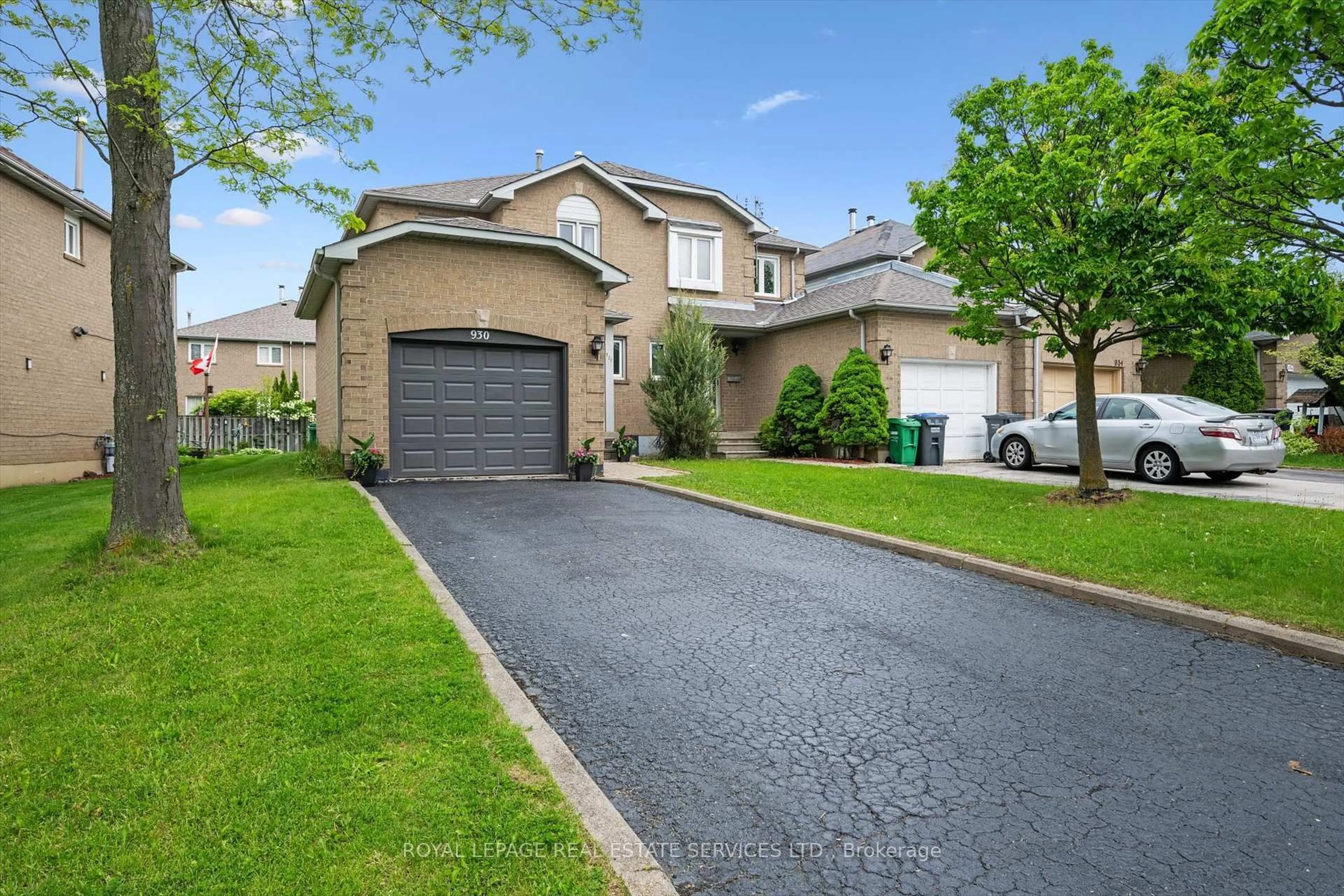 Unknown for 930 Blizzard Rd, Mississauga Ontario L5V 1T1