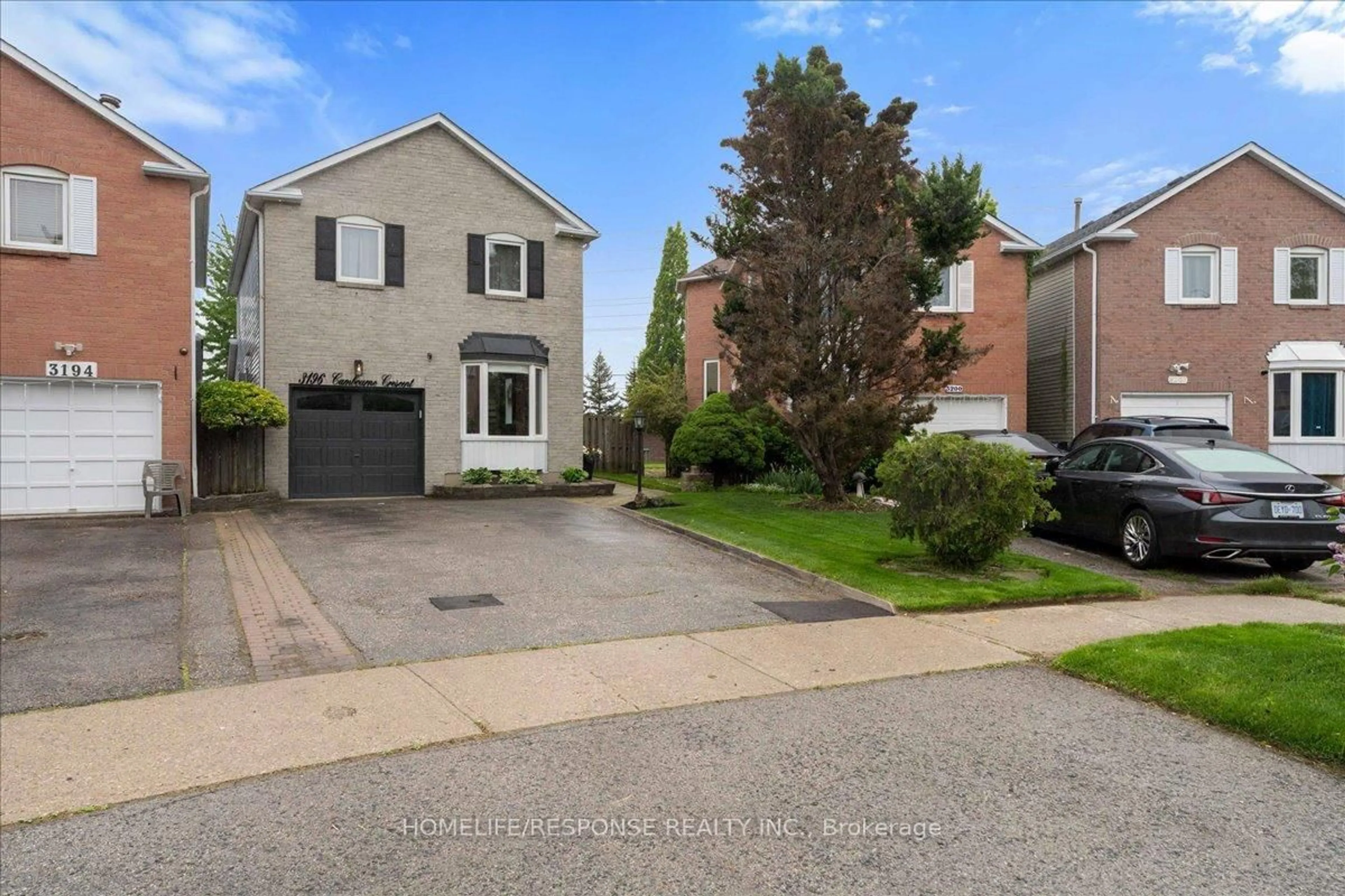 Unknown for 3196 Cambourne Cres, Mississauga Ontario L5N 5G1