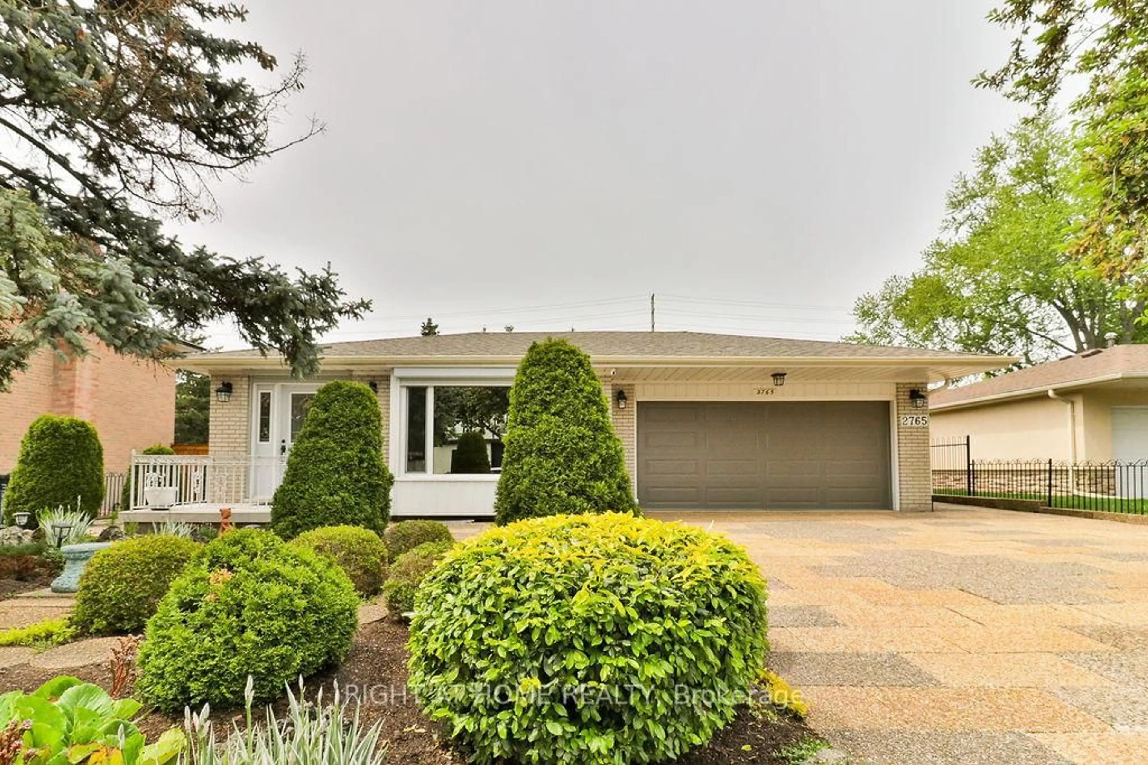 Unknown for 2765 Bushland Cres, Mississauga Ontario L5J 1X8