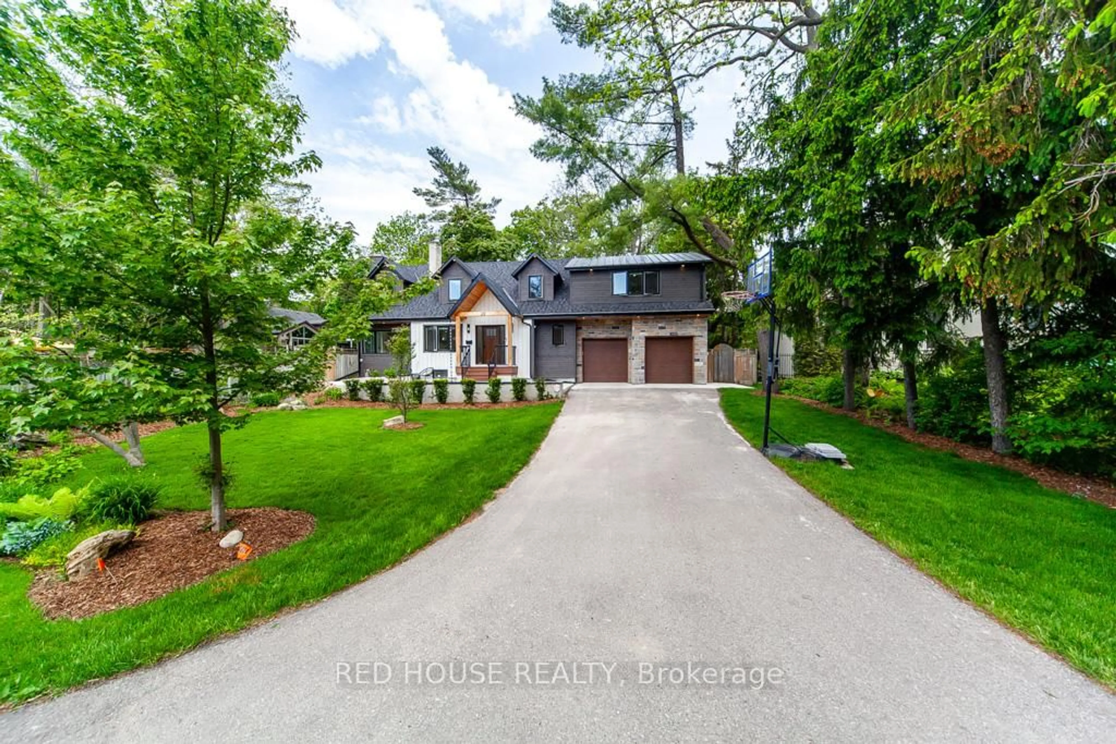 Unknown for 29 Pinewood Tr, Mississauga Ontario L5G 2L2