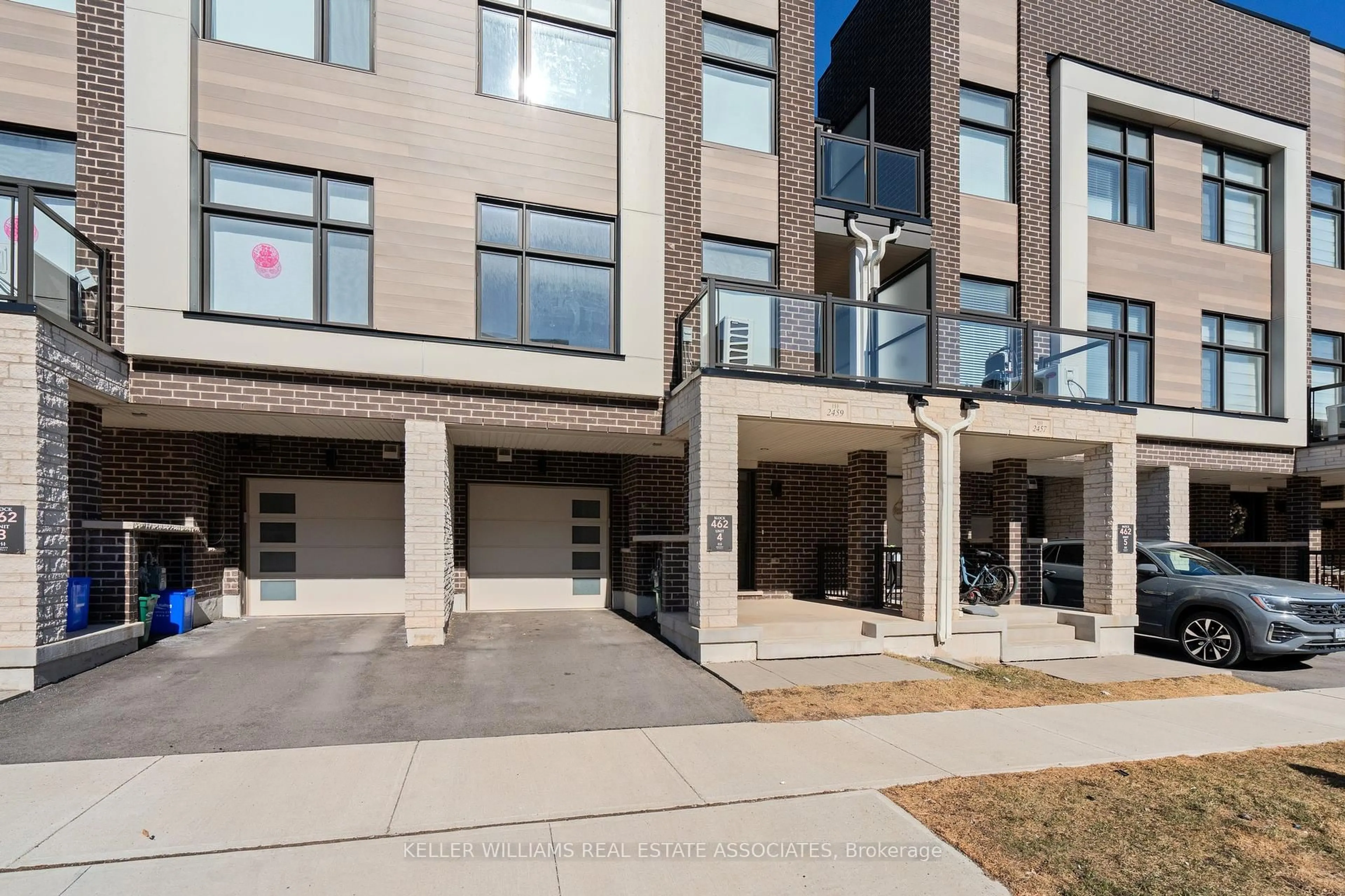 Unknown for 2459 Belt Lane, Oakville Ontario L6M 5L9