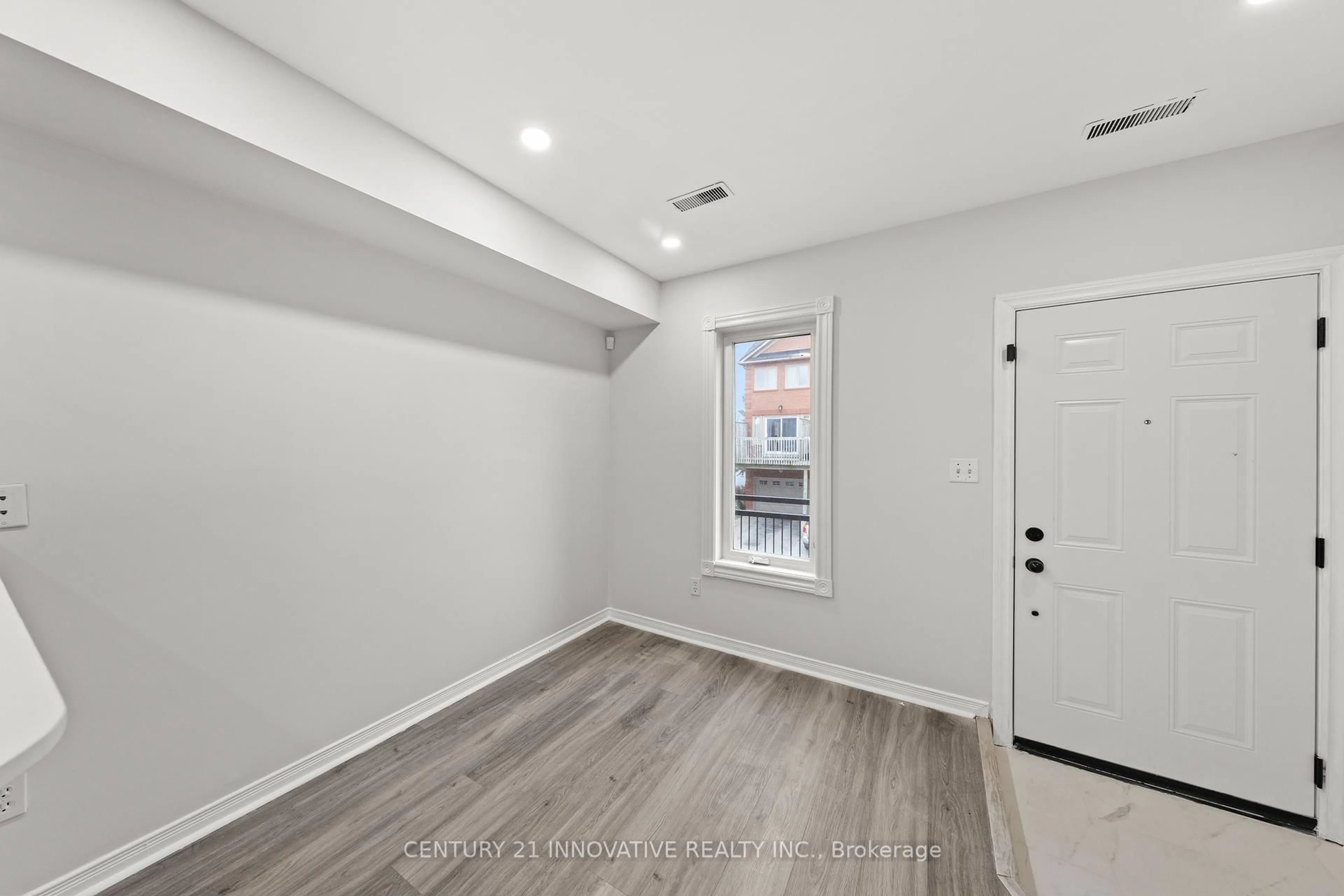 Indoor entryway for 3895 Doug Leavens Blvd #16, Mississauga Ontario L5N 7G1