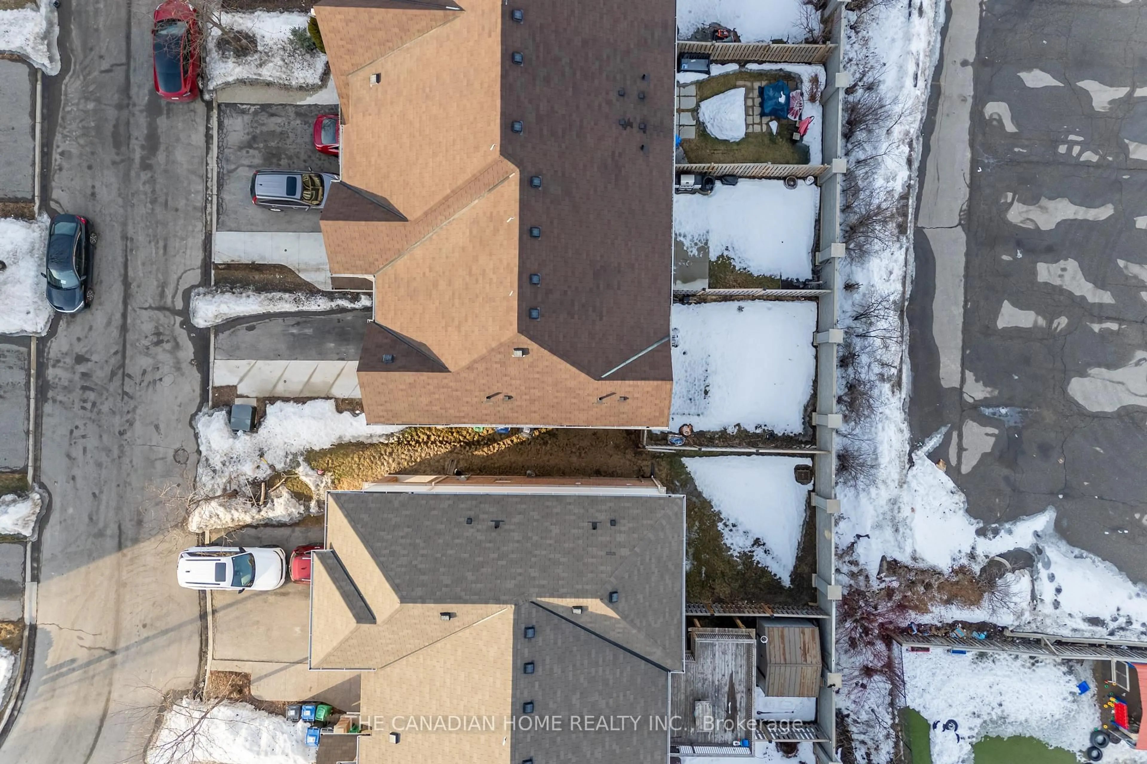 A pic from outside/outdoor area/front of a property/back of a property/a pic from drone, street for 72 Colonel Frank Ching Cres, Brampton Ontario L6Y 5W4