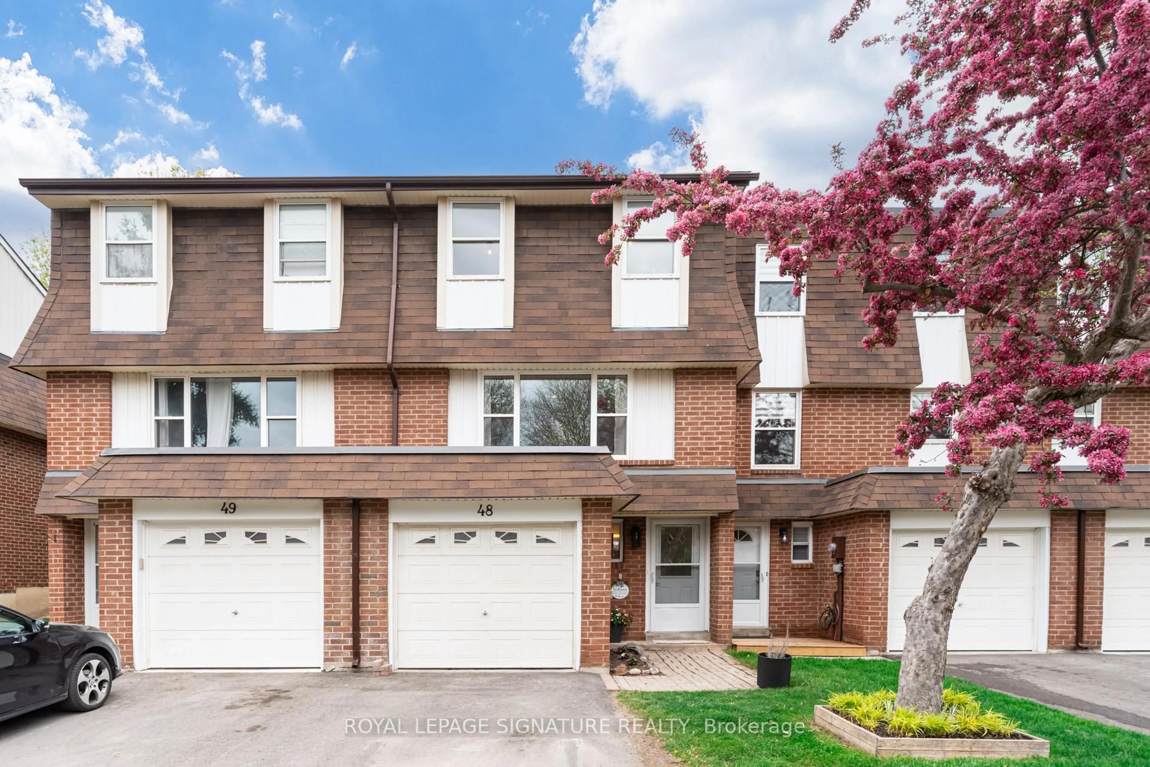 Home with brick exterior material, street for 235 Bronte St #48, Milton Ontario L9T 3V8