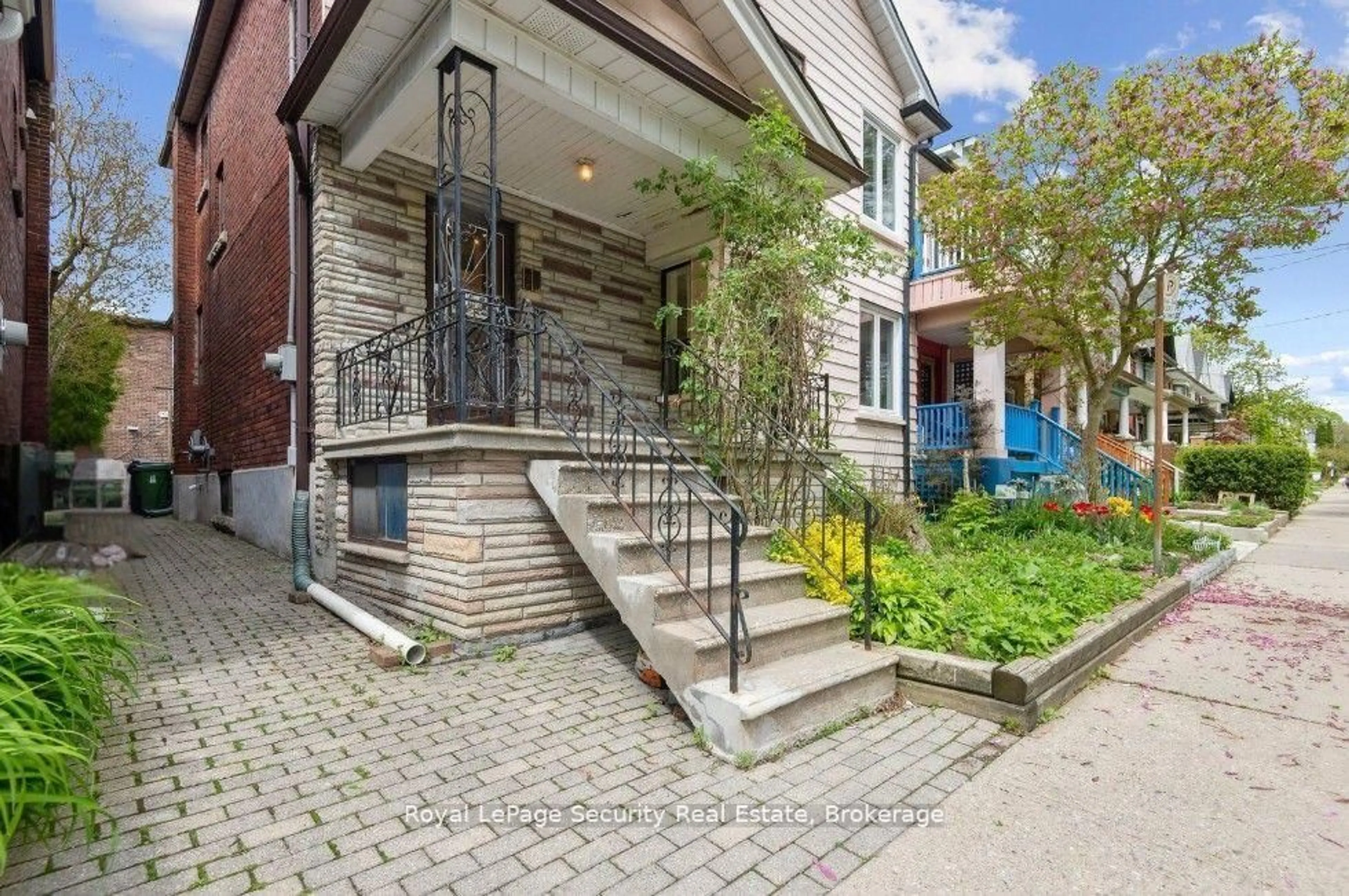 Home with brick exterior material, street for 38 Fernbank Ave, Toronto Ontario M6H 1W2