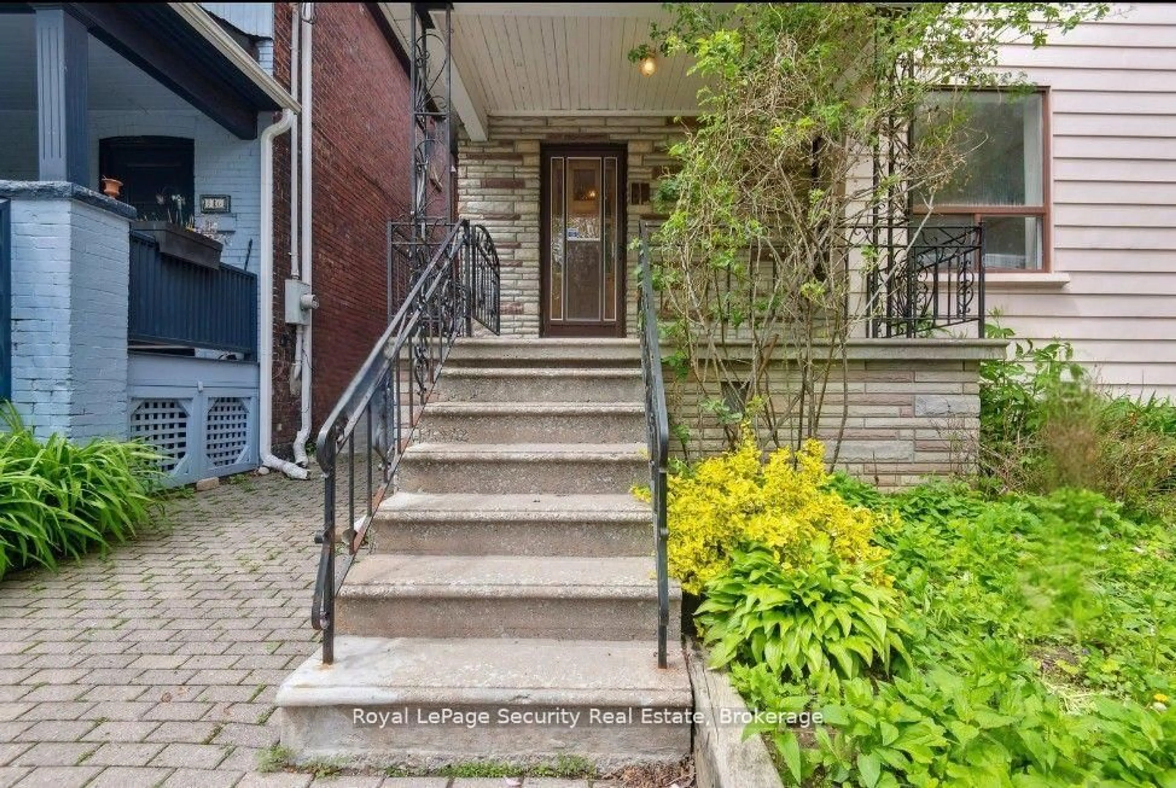 Unknown for 38 Fernbank Ave, Toronto Ontario M6H 1W2