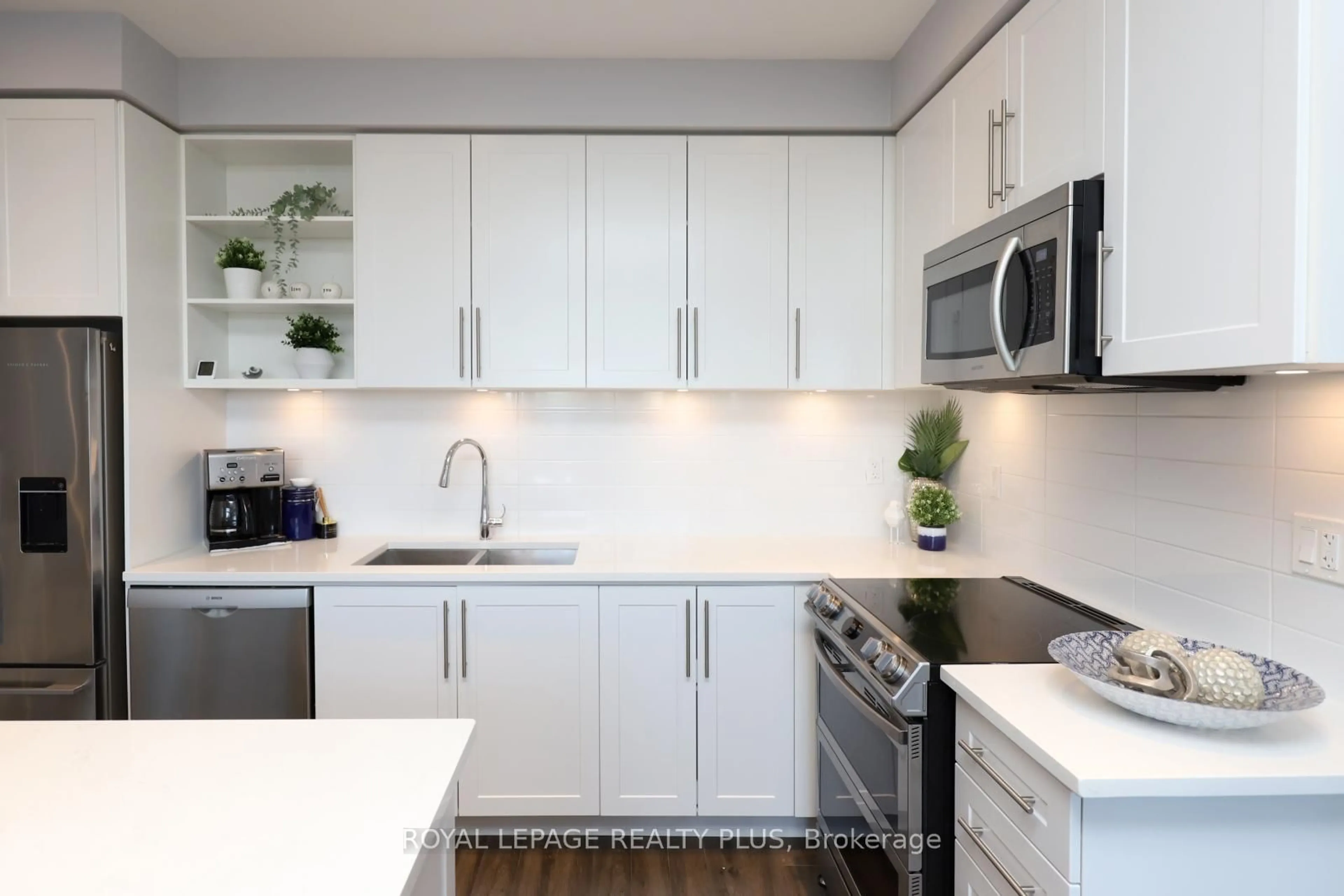 Unknown for 4699 Glen Erin Dr #109, Mississauga Ontario L5M 2E5