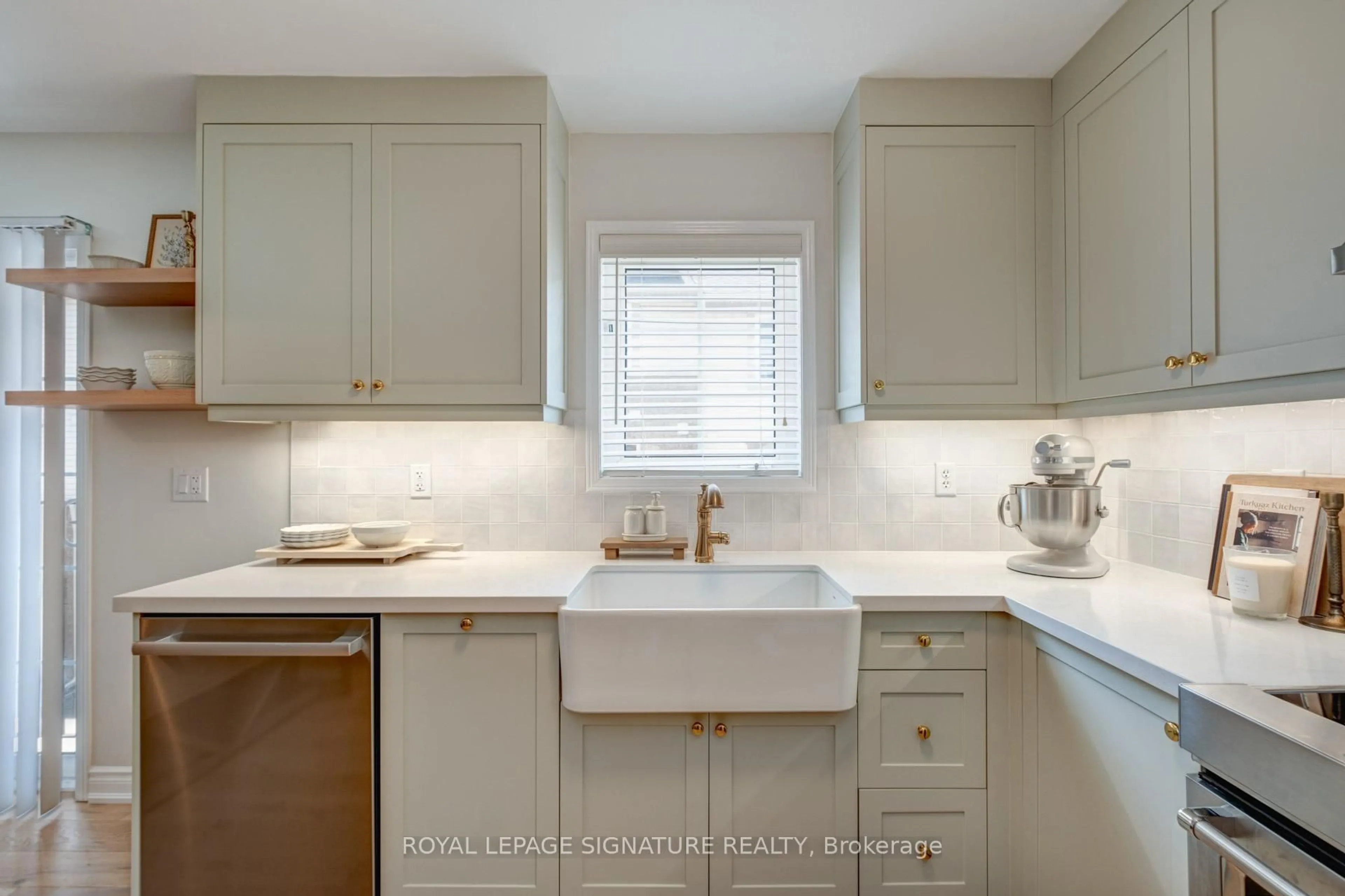 Unknown for 2361 Parkhaven Blvd #5, Oakville Ontario L6H 7S7