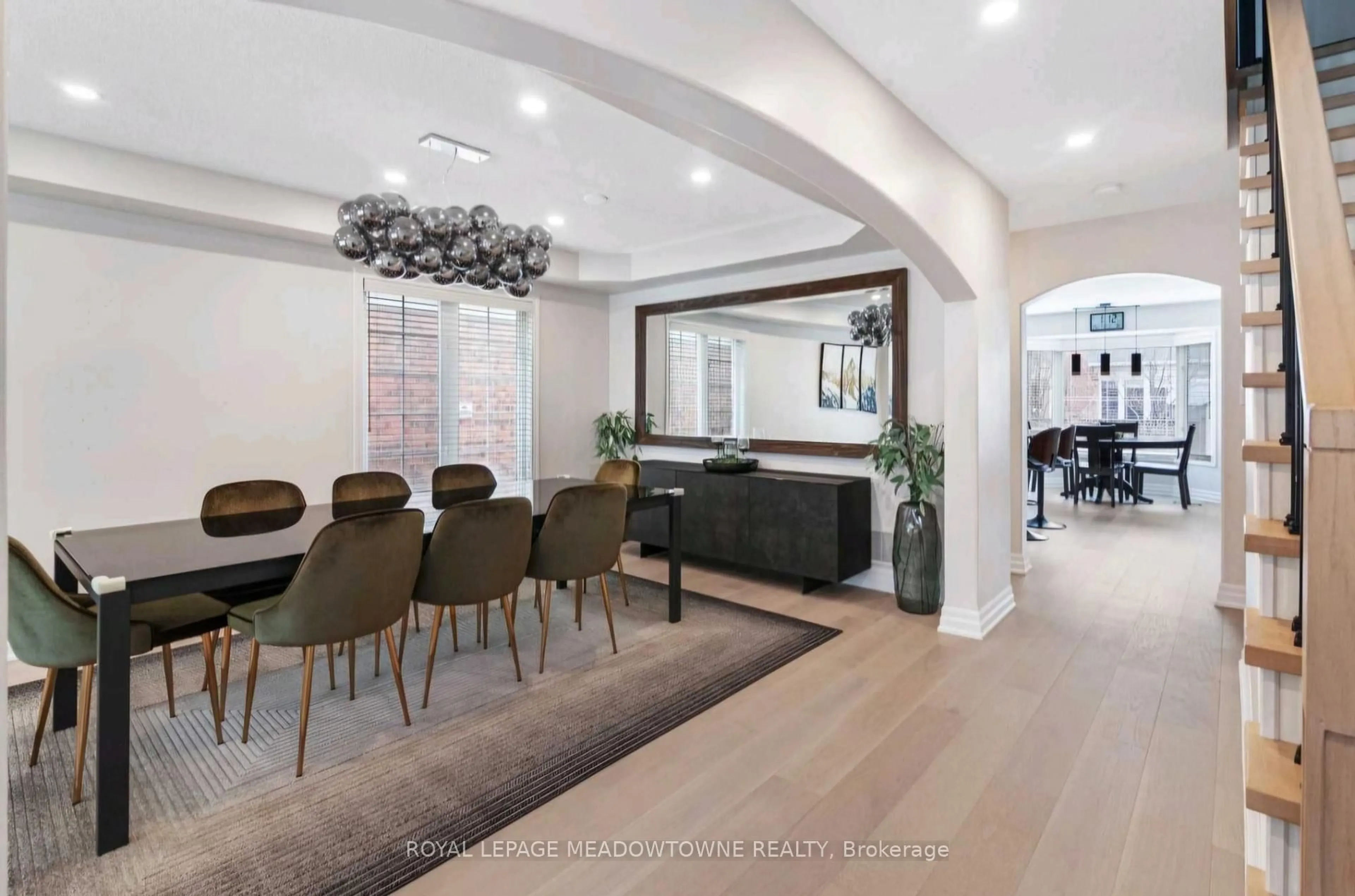 Dining room, unknown for 608 Brothers Cres, Milton Ontario L9T 0G8