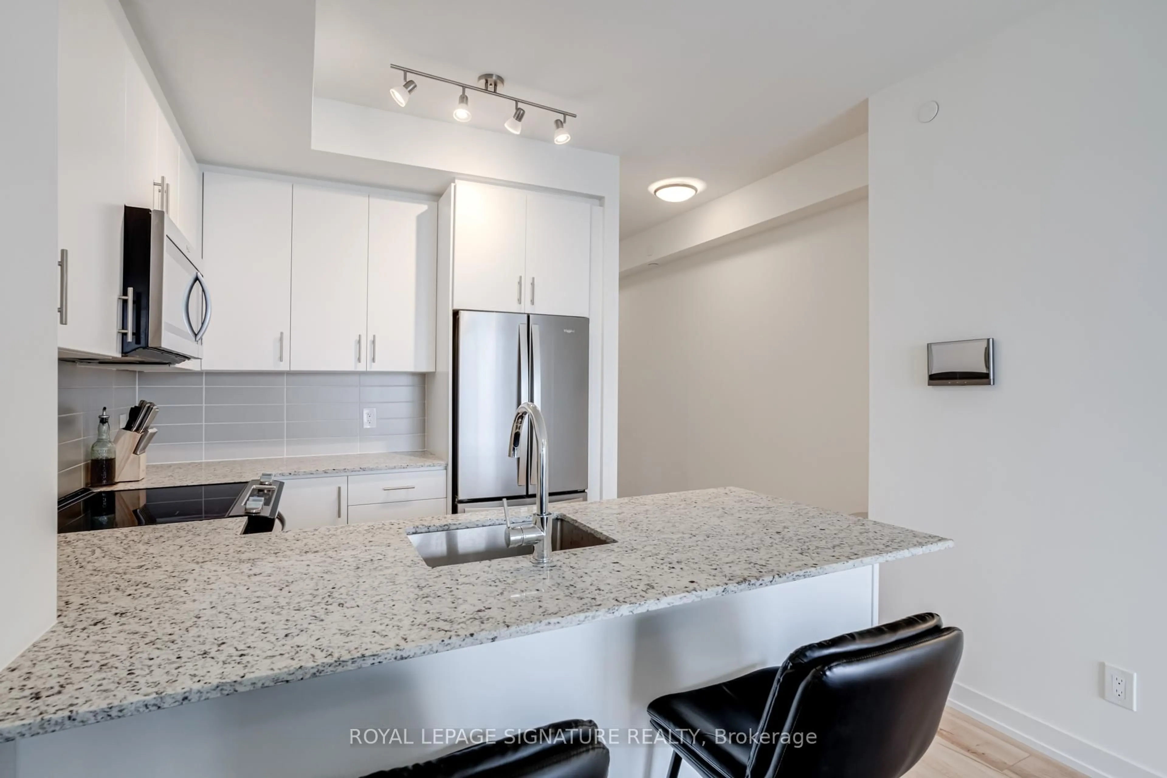 Unknown for 335 Wheat Boom Dr #1110, Oakville Ontario L6H 7Y1