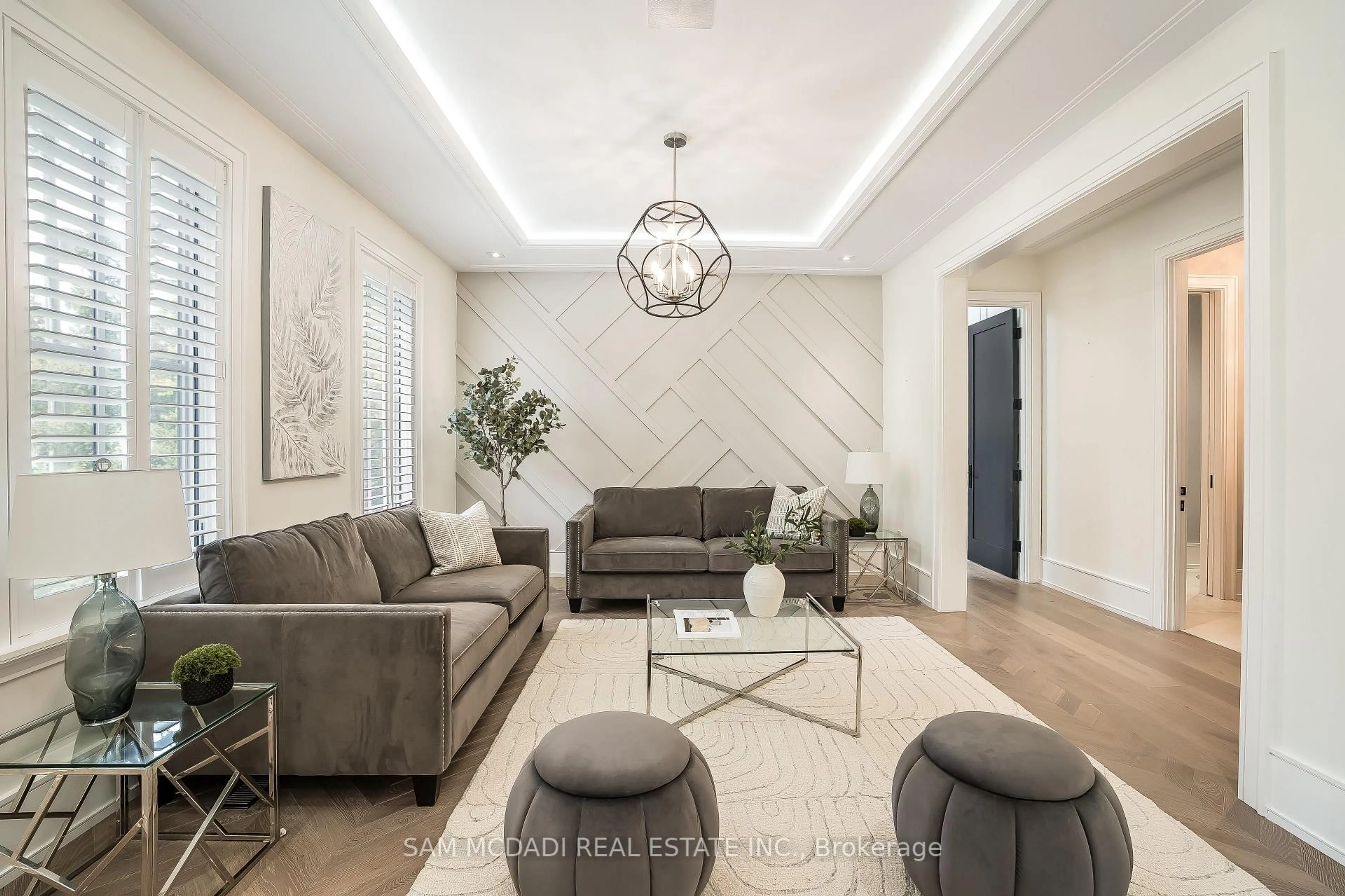 Living room with furniture, unknown for 231 Wedgewood Dr, Oakville Ontario L6J 4R6