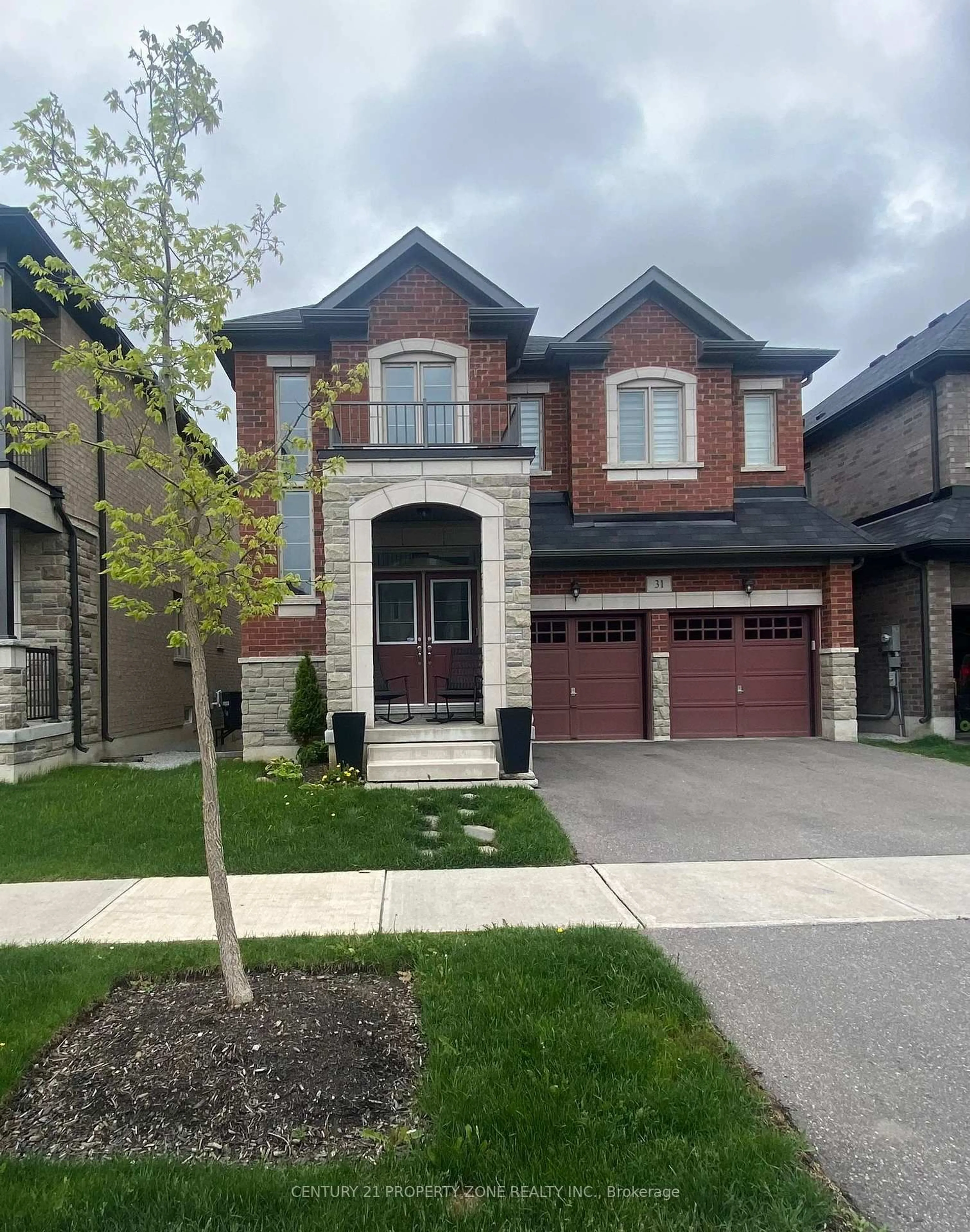 Home with brick exterior material, street for 31 Valleyscape Tr, Caledon Ontario L7C 4H3