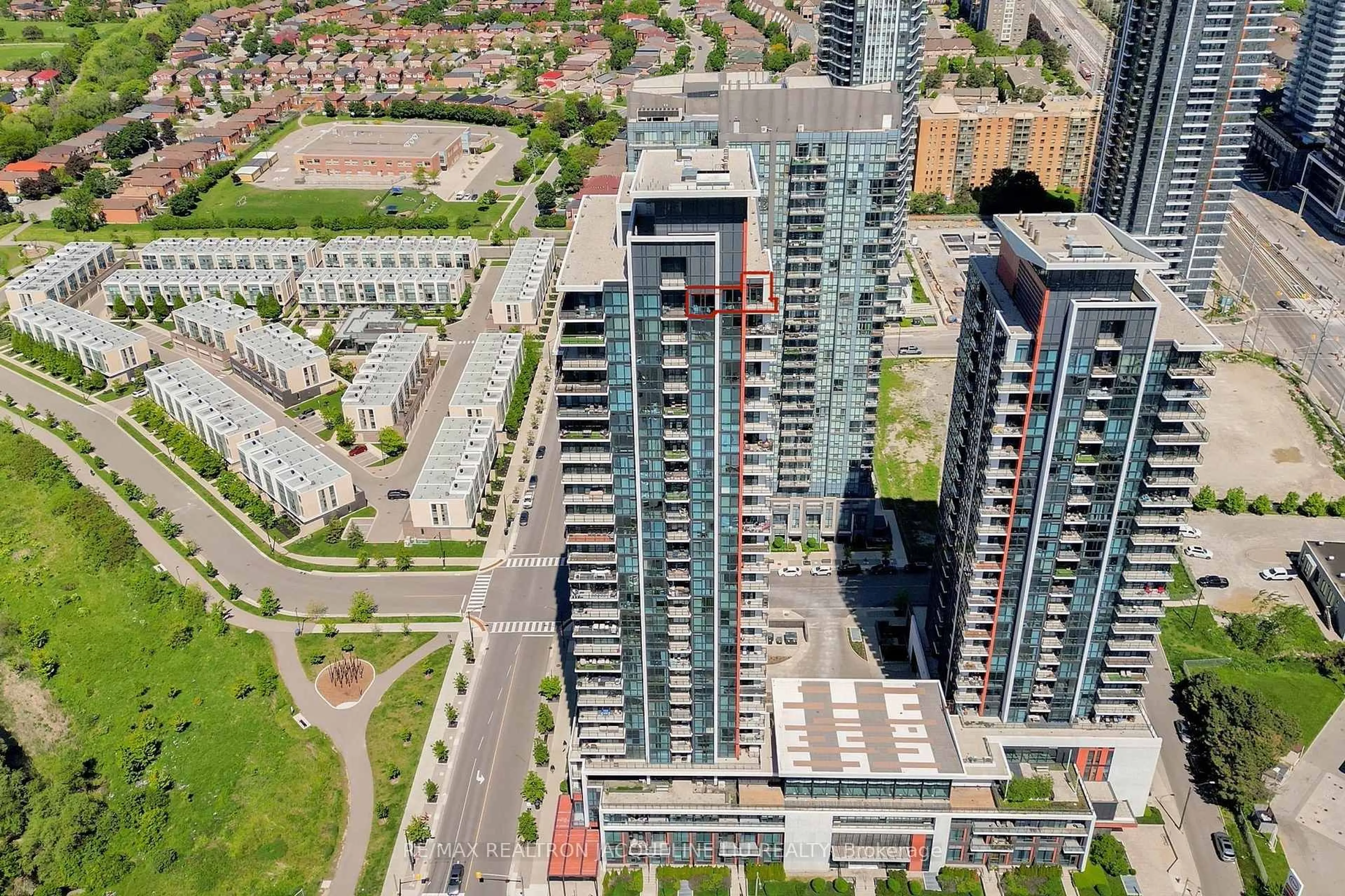 A pic from outside/outdoor area/front of a property/back of a property/a pic from drone, city buildings view from balcony for 75 Eglinton Ave #2801, Mississauga Ontario L5R 0E5